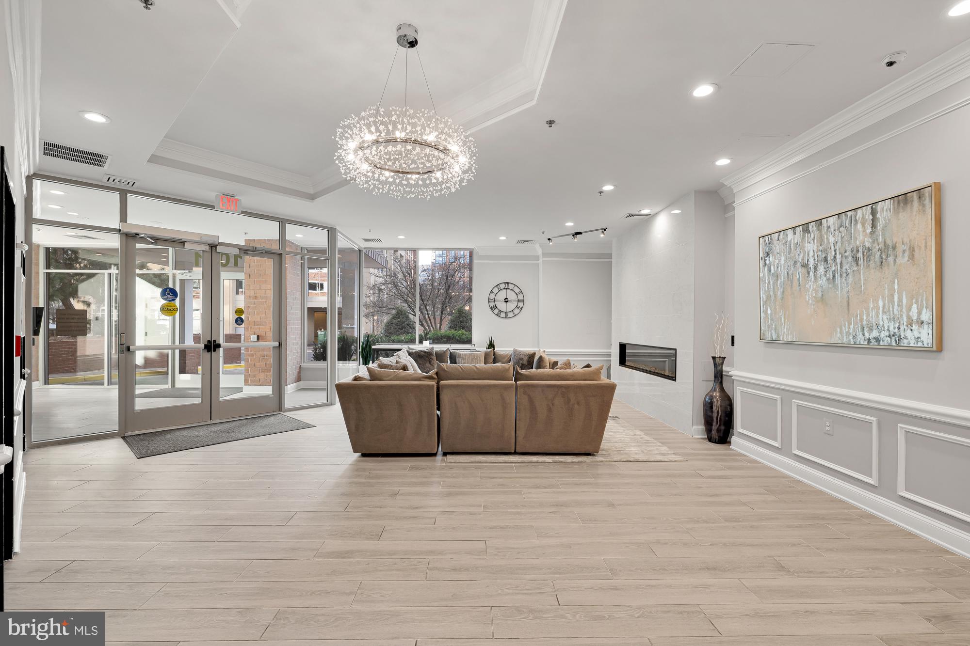 1001 N VERMONT STREET 409