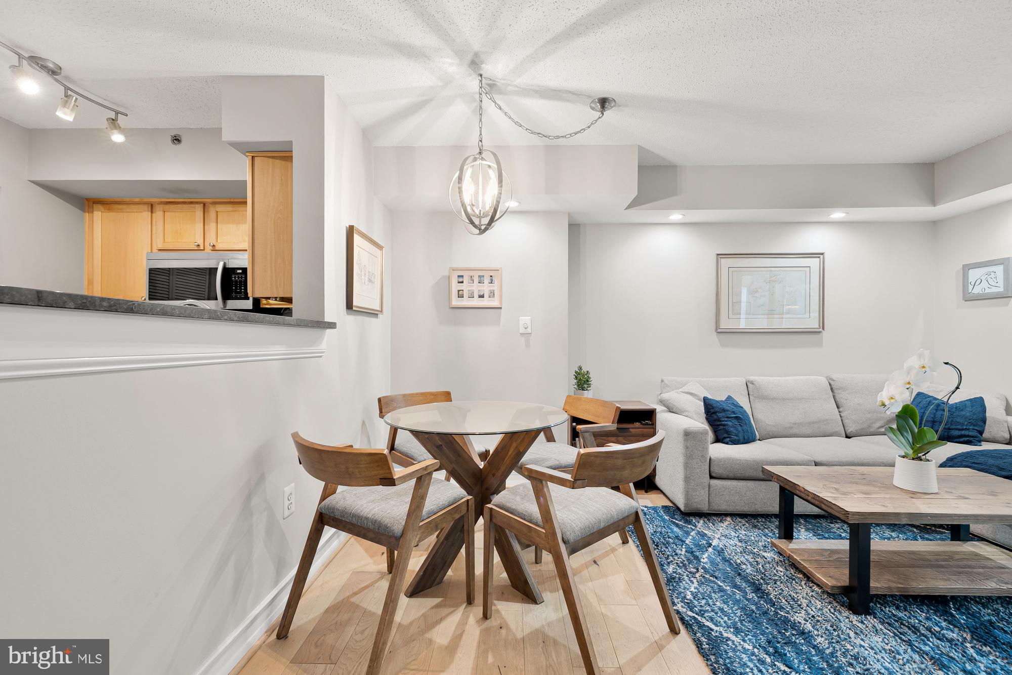 1001 N VERMONT STREET 409