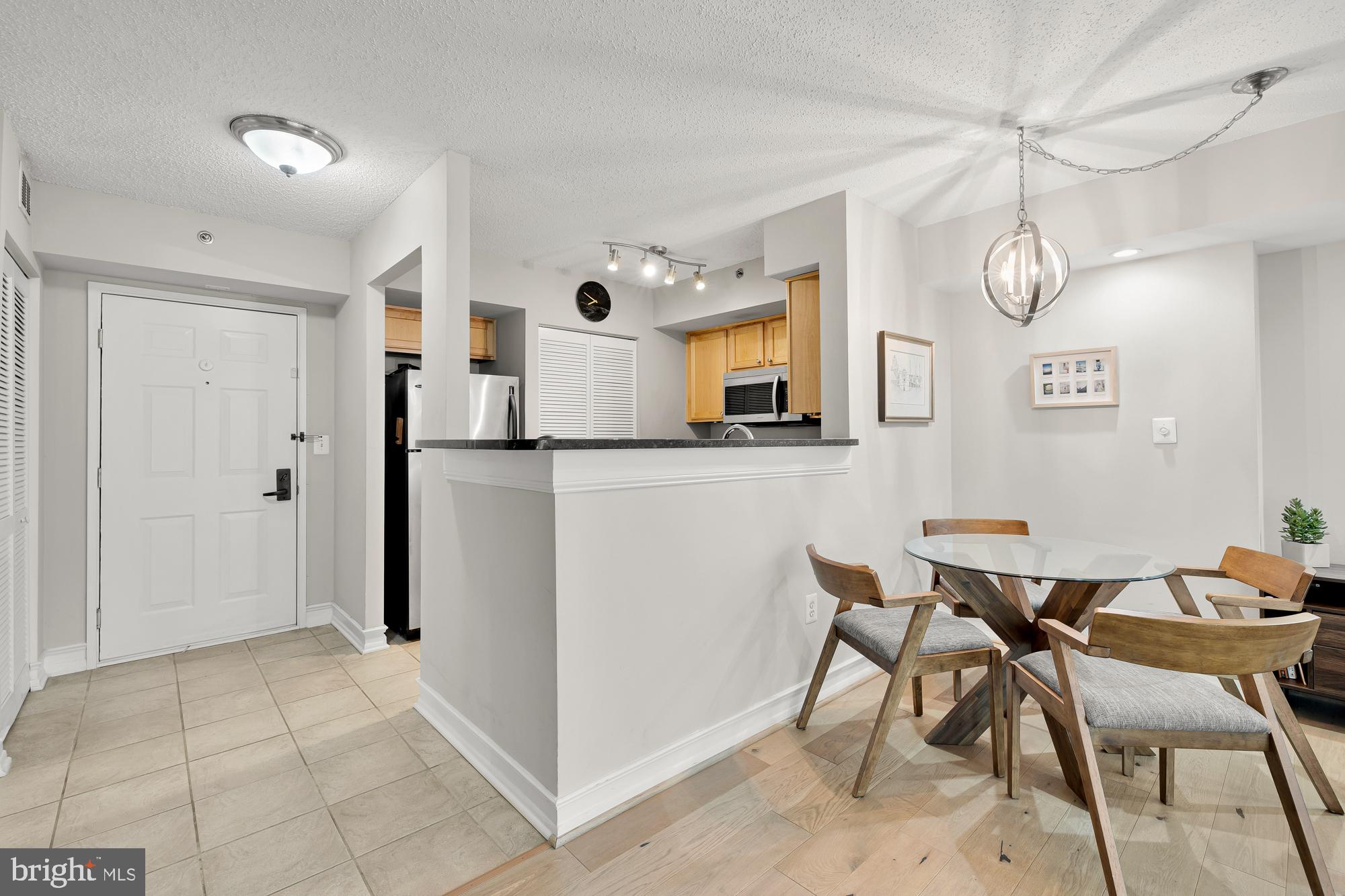 1001 N VERMONT STREET 409