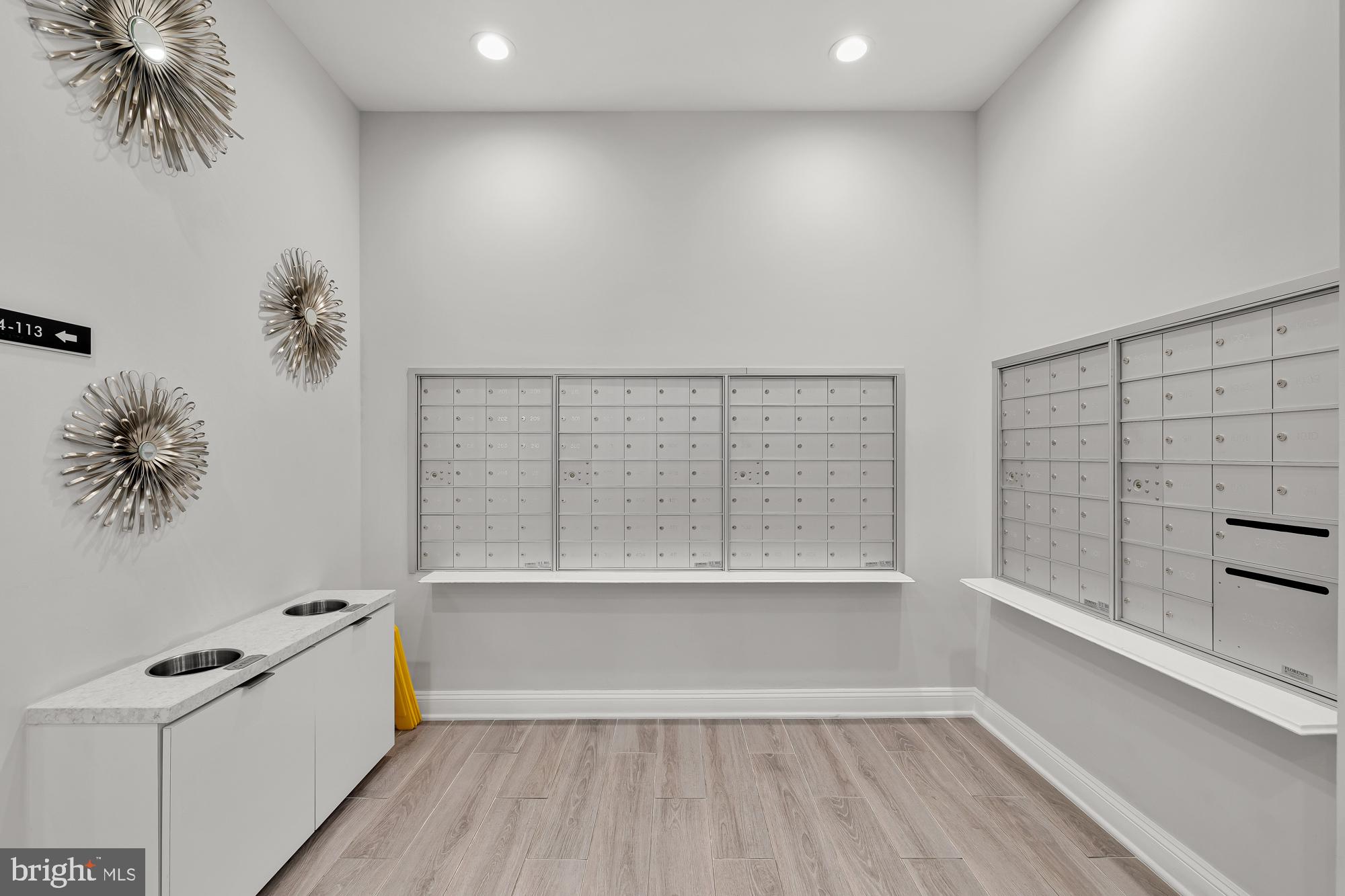 1001 N VERMONT STREET 409