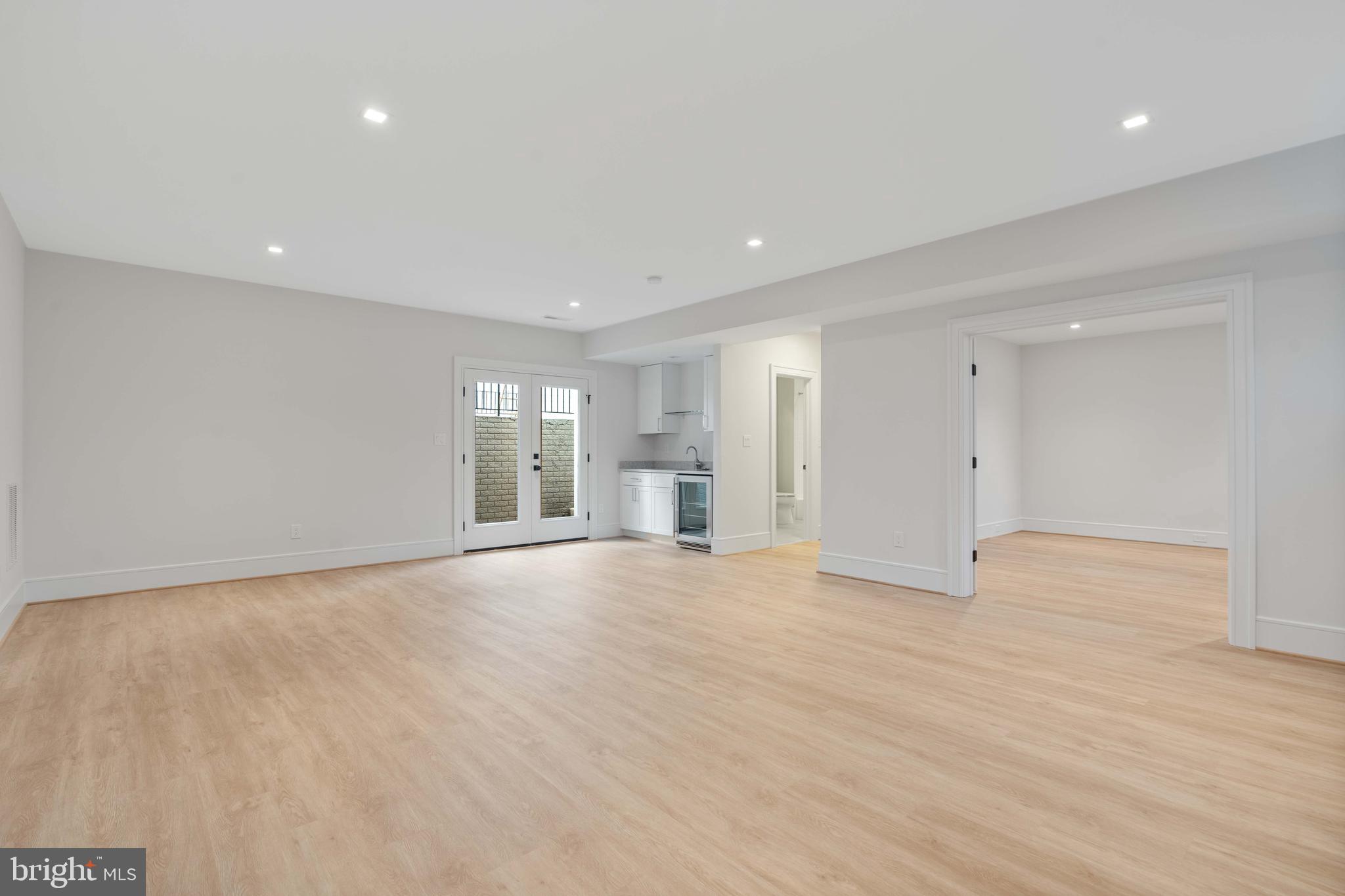 4827 33RD ROAD N