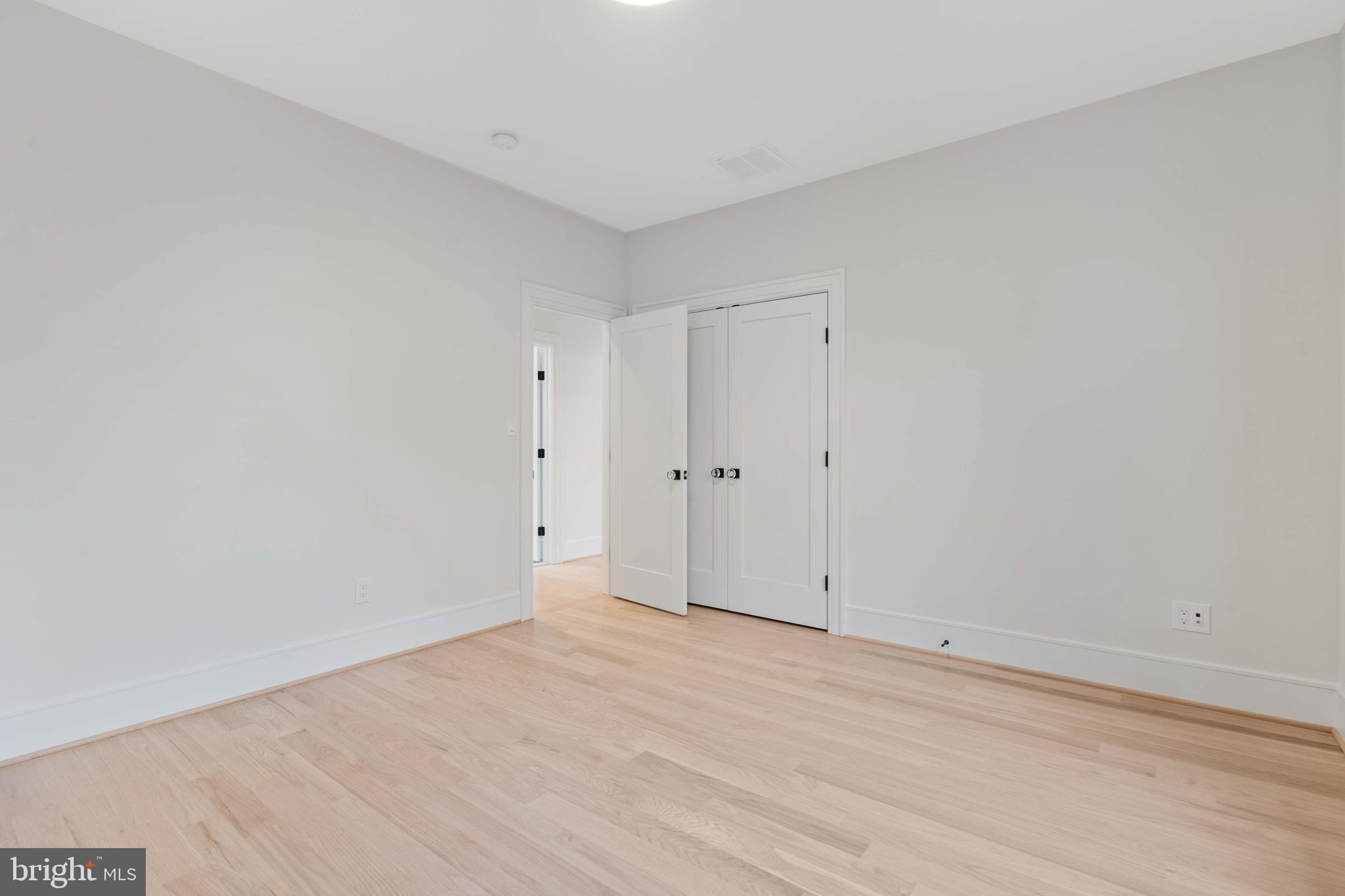 4827 33RD ROAD N