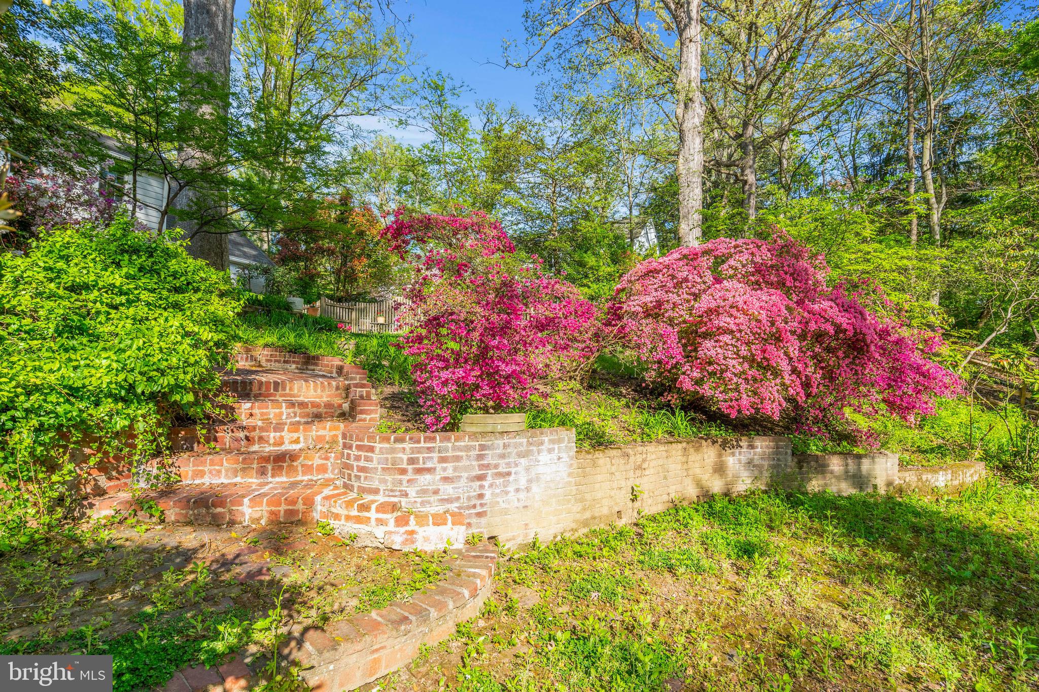 2830 N BEECHWOOD CIRCLE