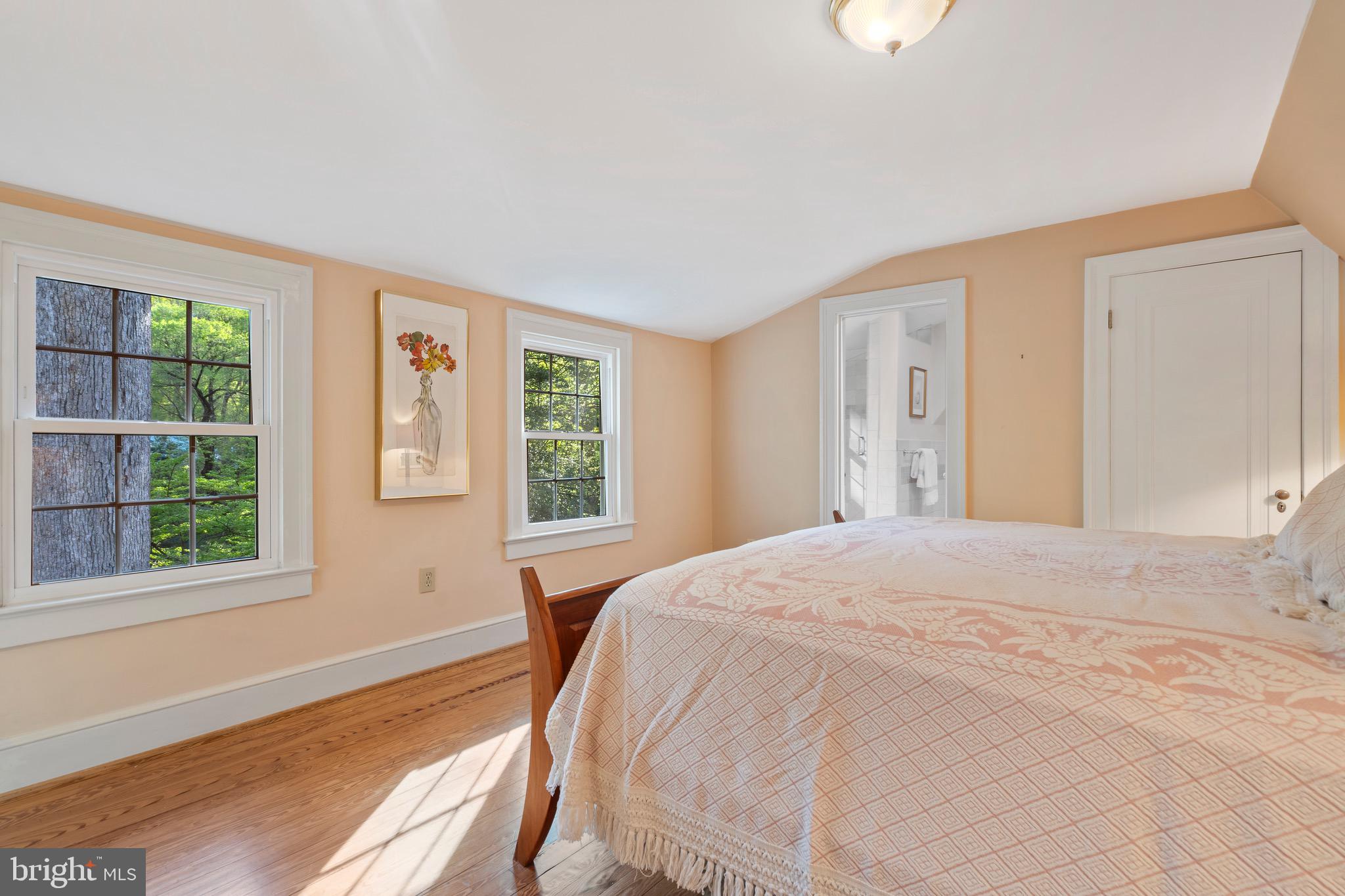 2830 N BEECHWOOD CIRCLE