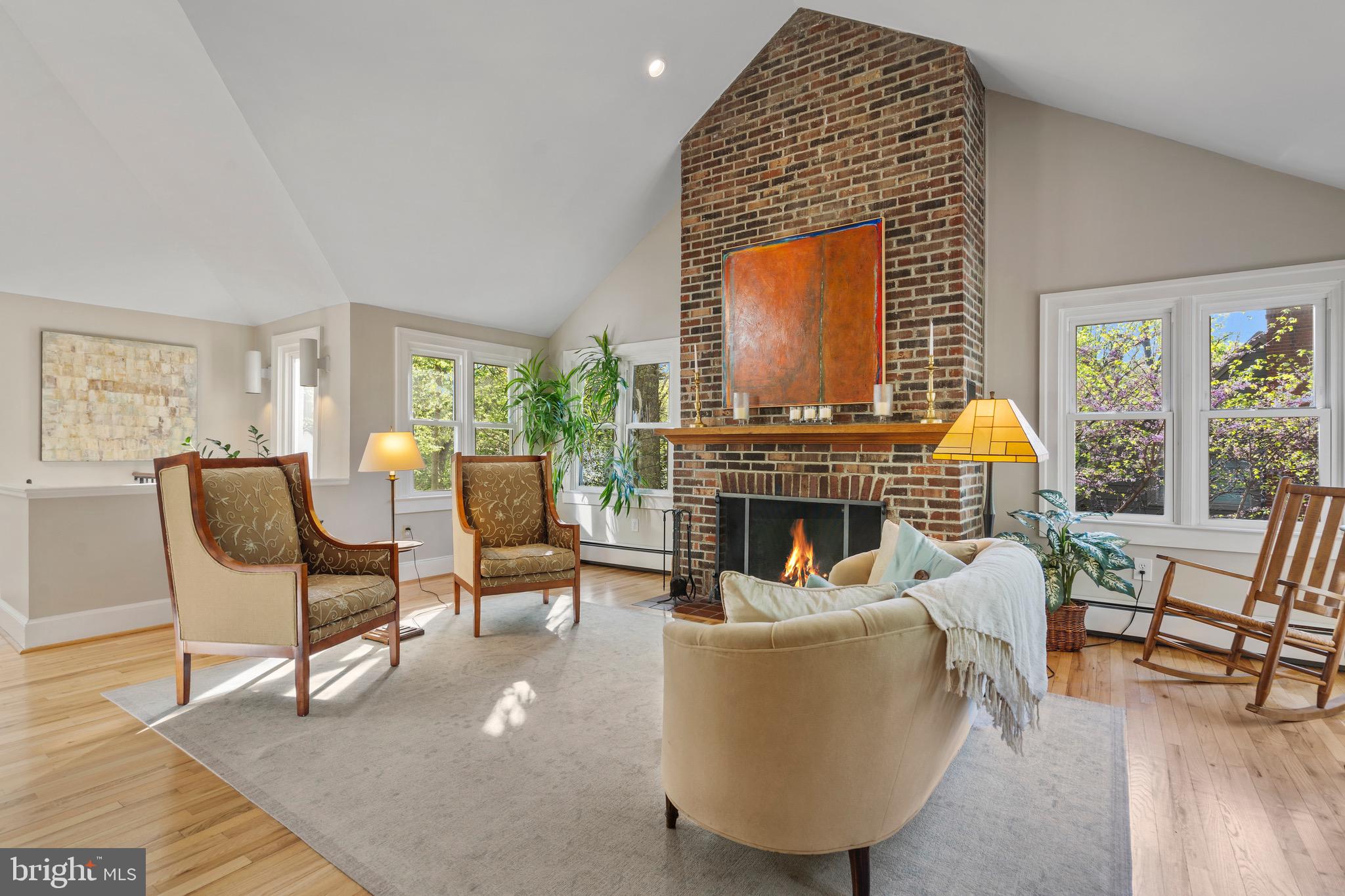 2830 N BEECHWOOD CIRCLE