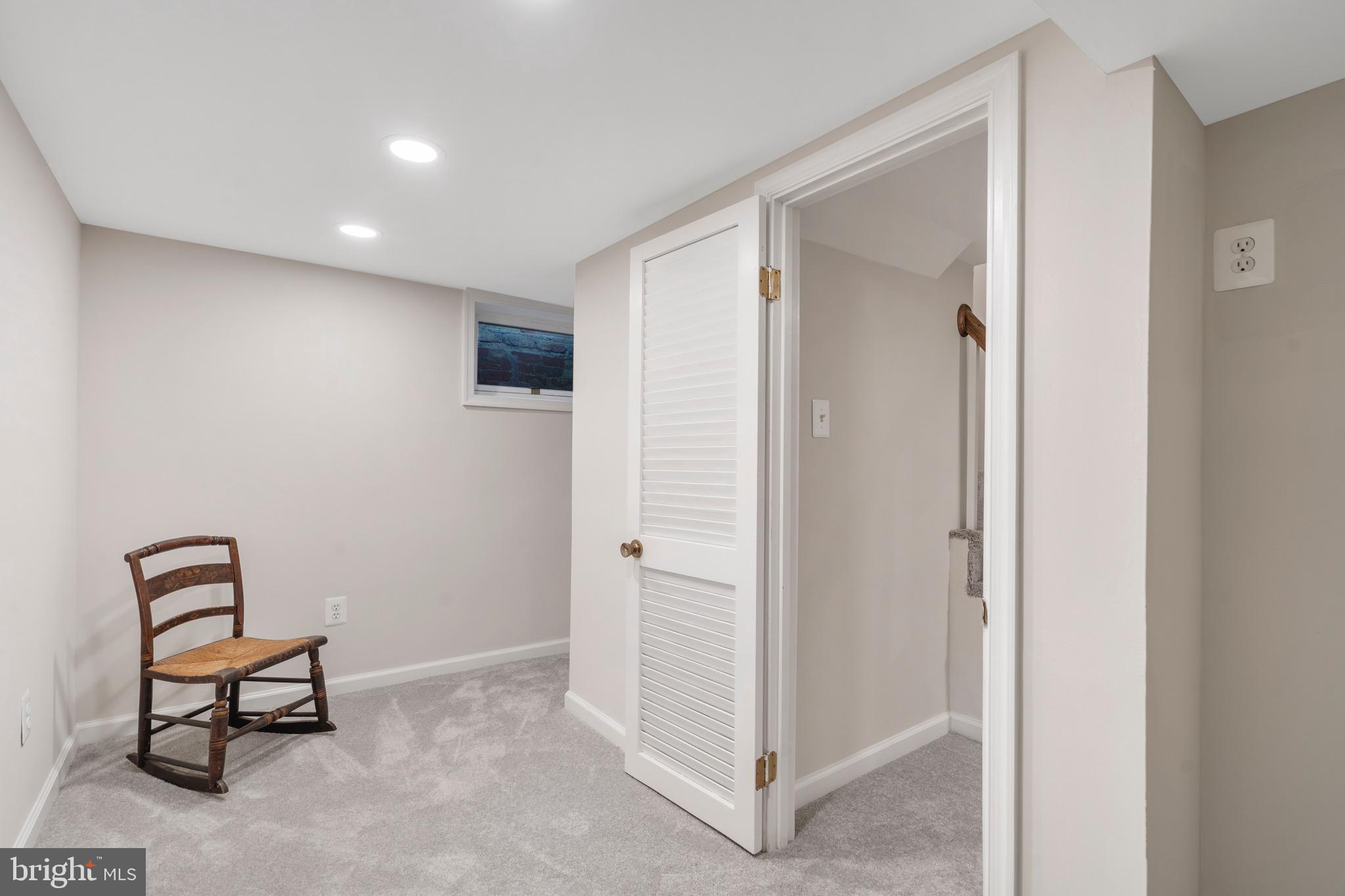 2830 N BEECHWOOD CIRCLE