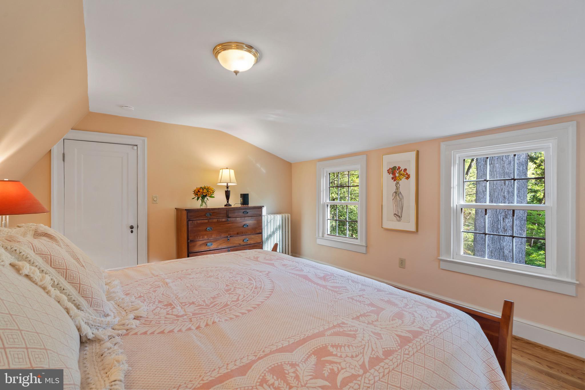 2830 N BEECHWOOD CIRCLE