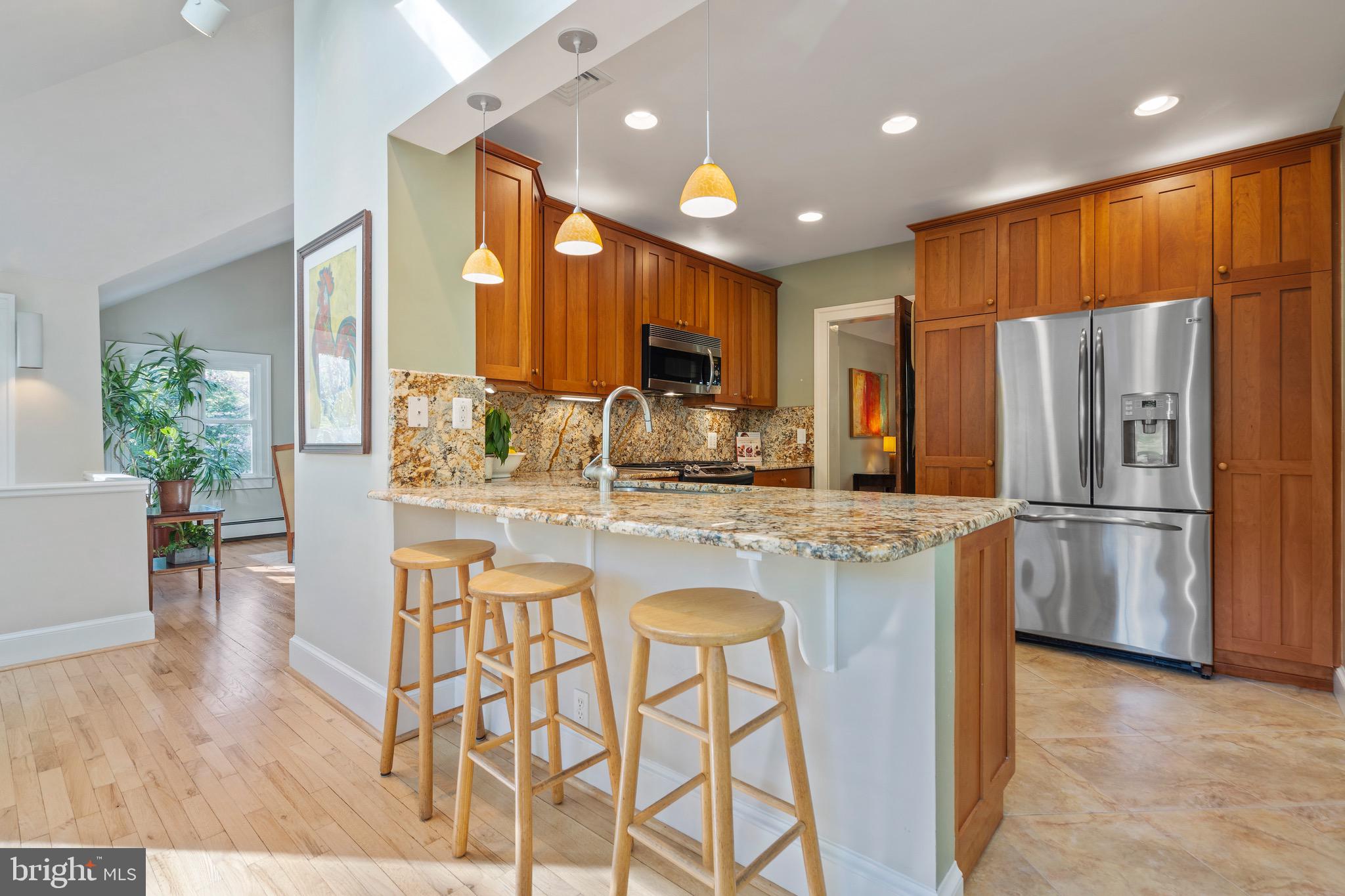 2830 N BEECHWOOD CIRCLE