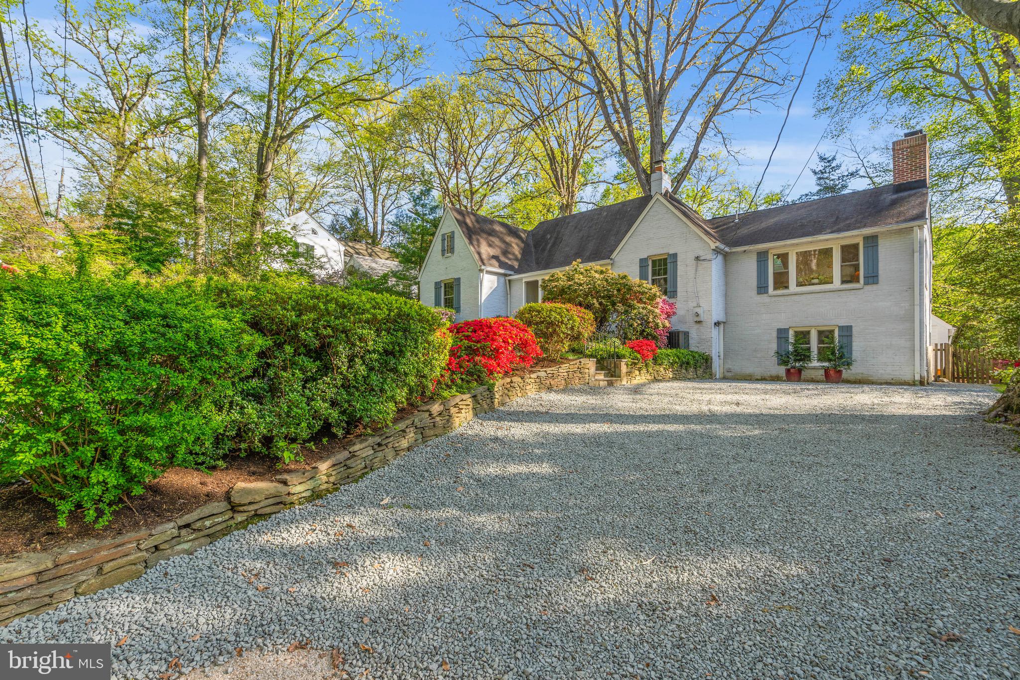 2830 N BEECHWOOD CIRCLE