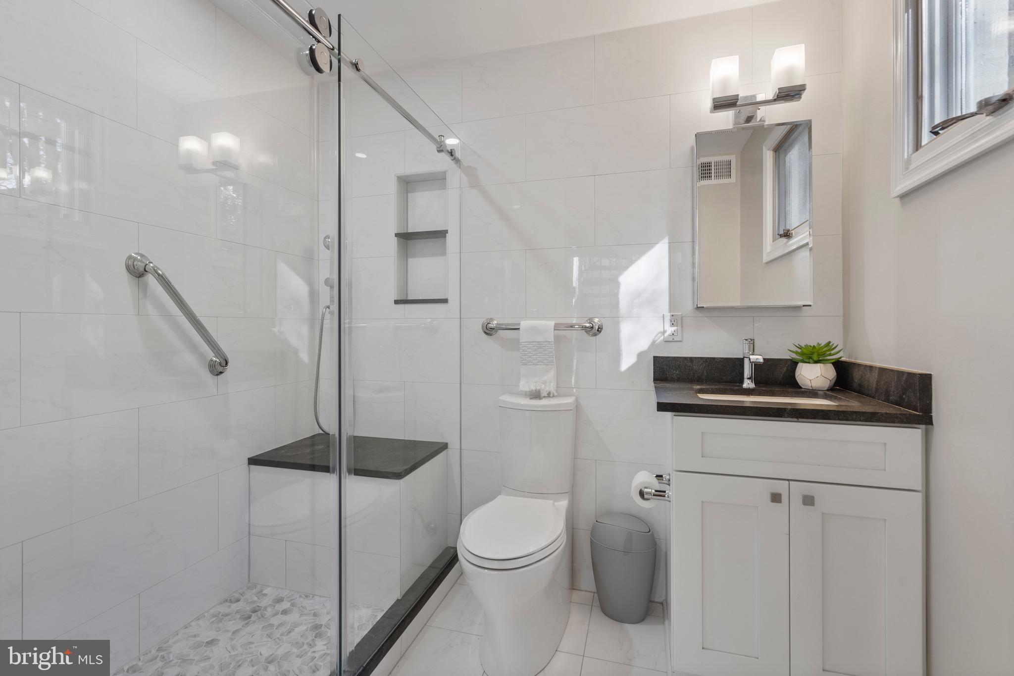 2830 N BEECHWOOD CIRCLE