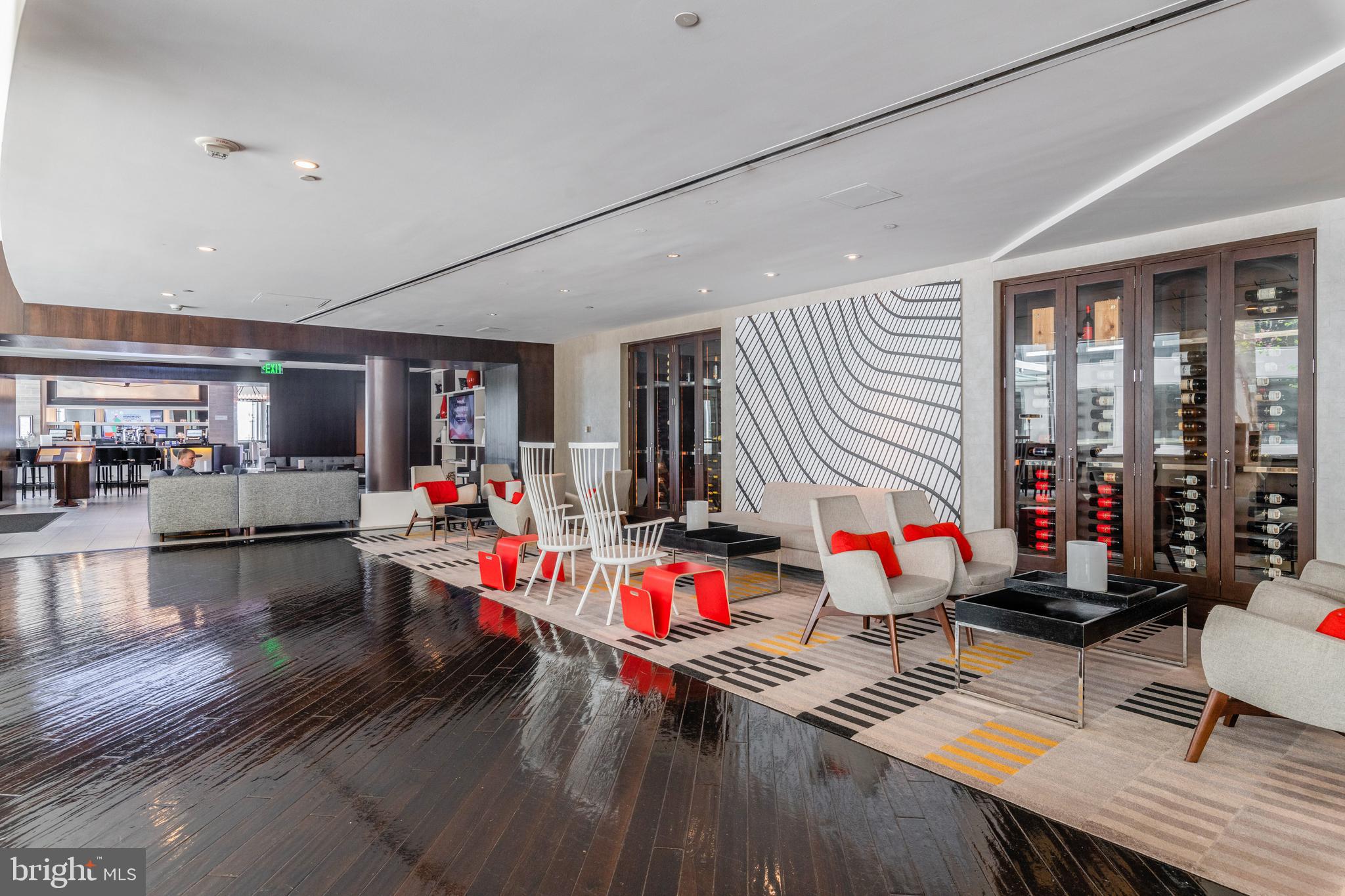 1111 19TH STREET N 2806