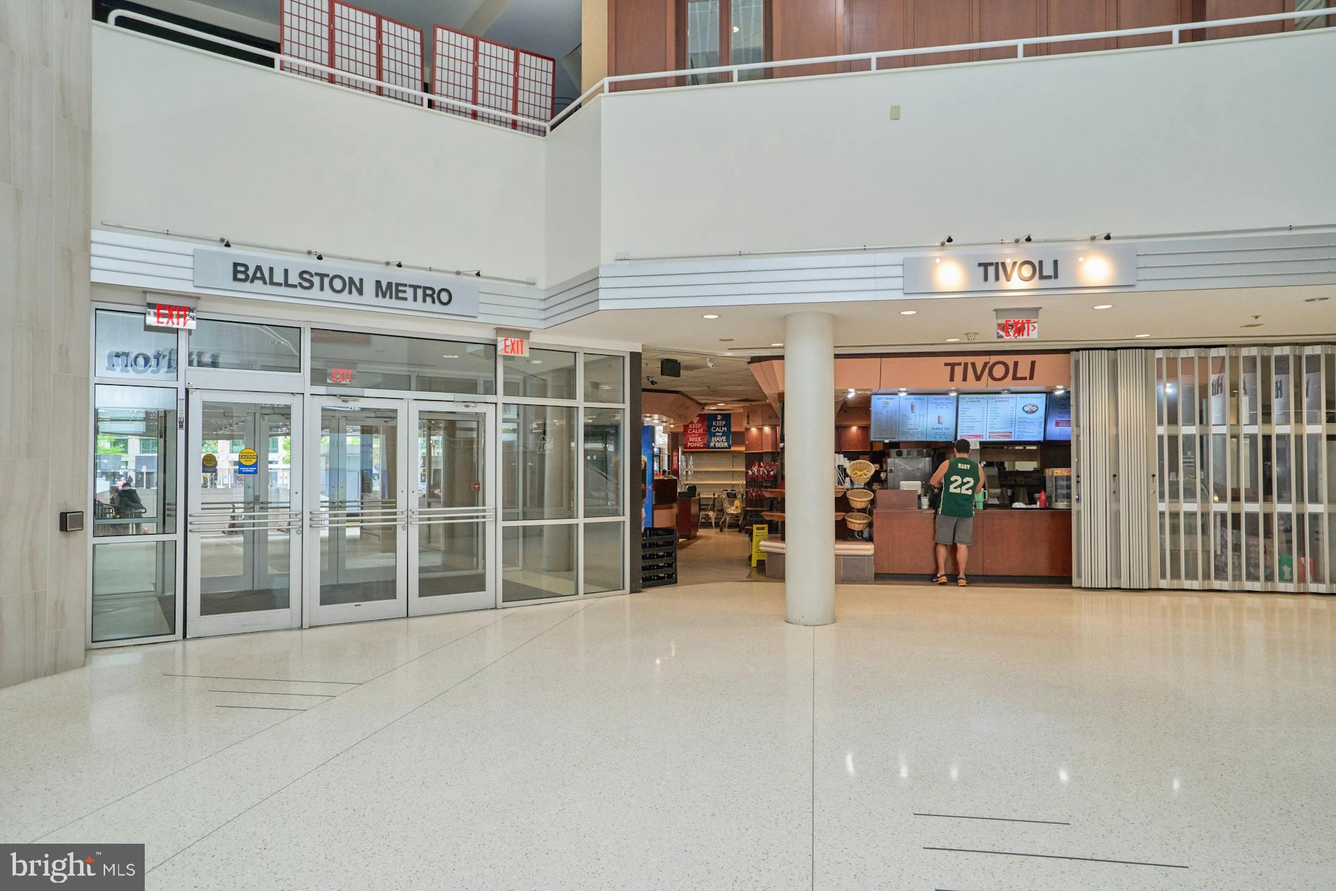 900 N STAFFORD STREET 2125