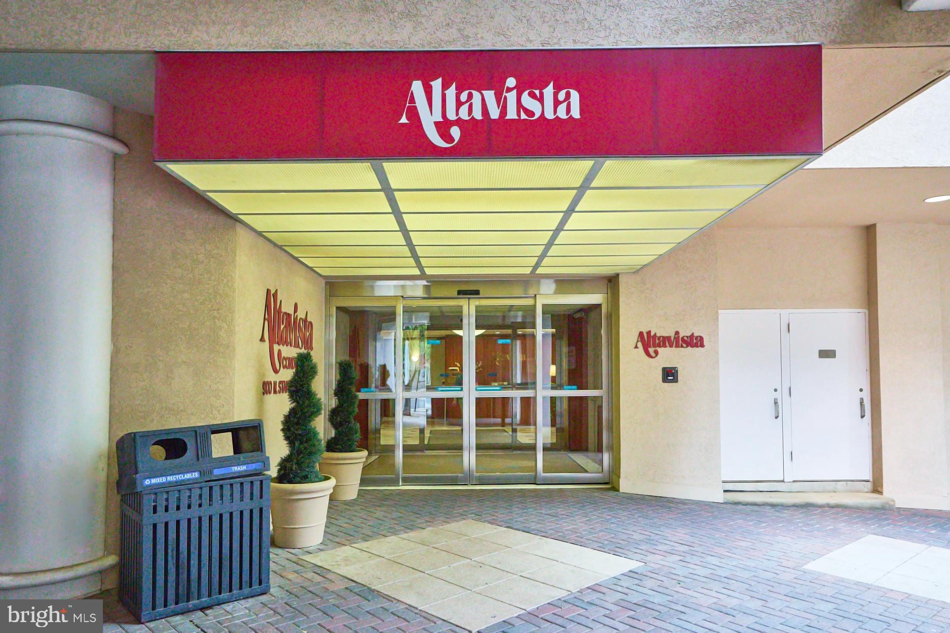 900 N STAFFORD STREET 2125