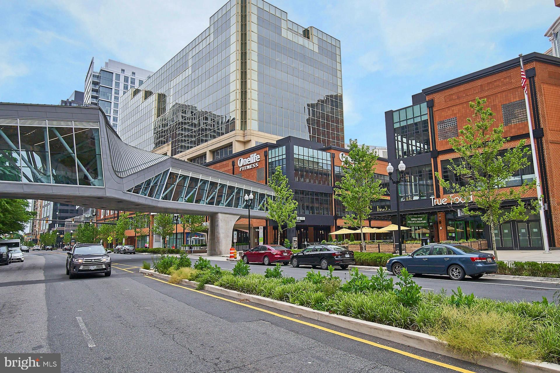 900 N STAFFORD STREET 2125