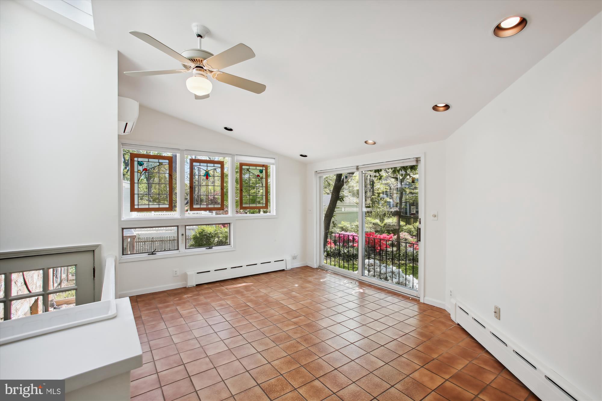 3308 N PERSHING DRIVE