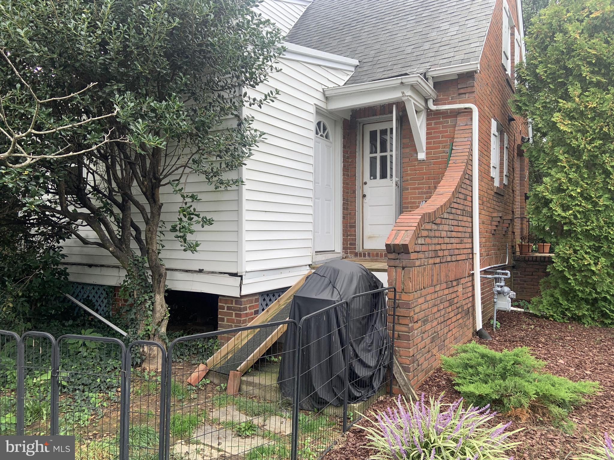 2620 FRANKLIN ROAD