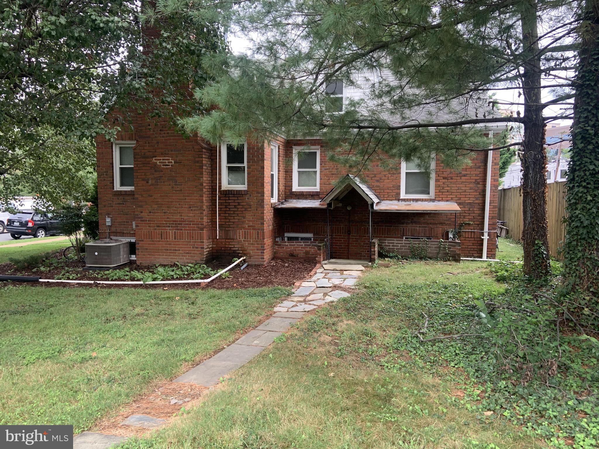 2620 FRANKLIN ROAD