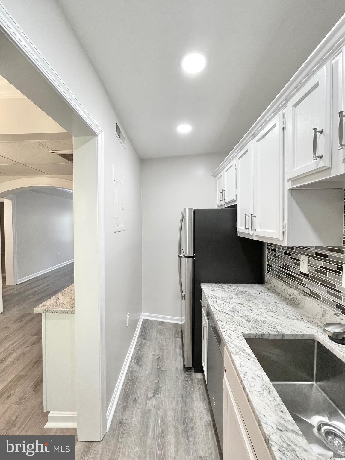 1748 N RHODES STREET 6-321