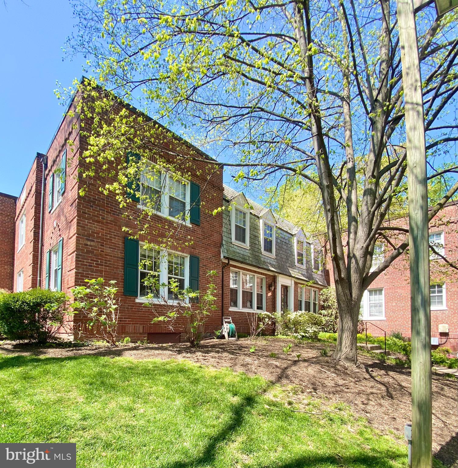 1748 N RHODES STREET 6-321