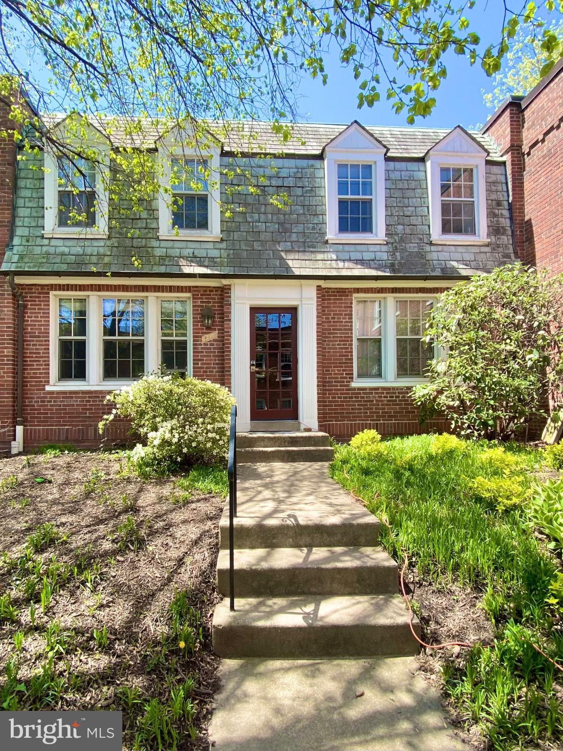 1748 N RHODES STREET 6-321