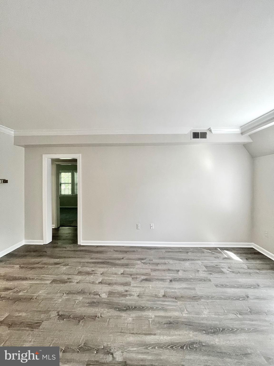 1748 N RHODES STREET 6-321