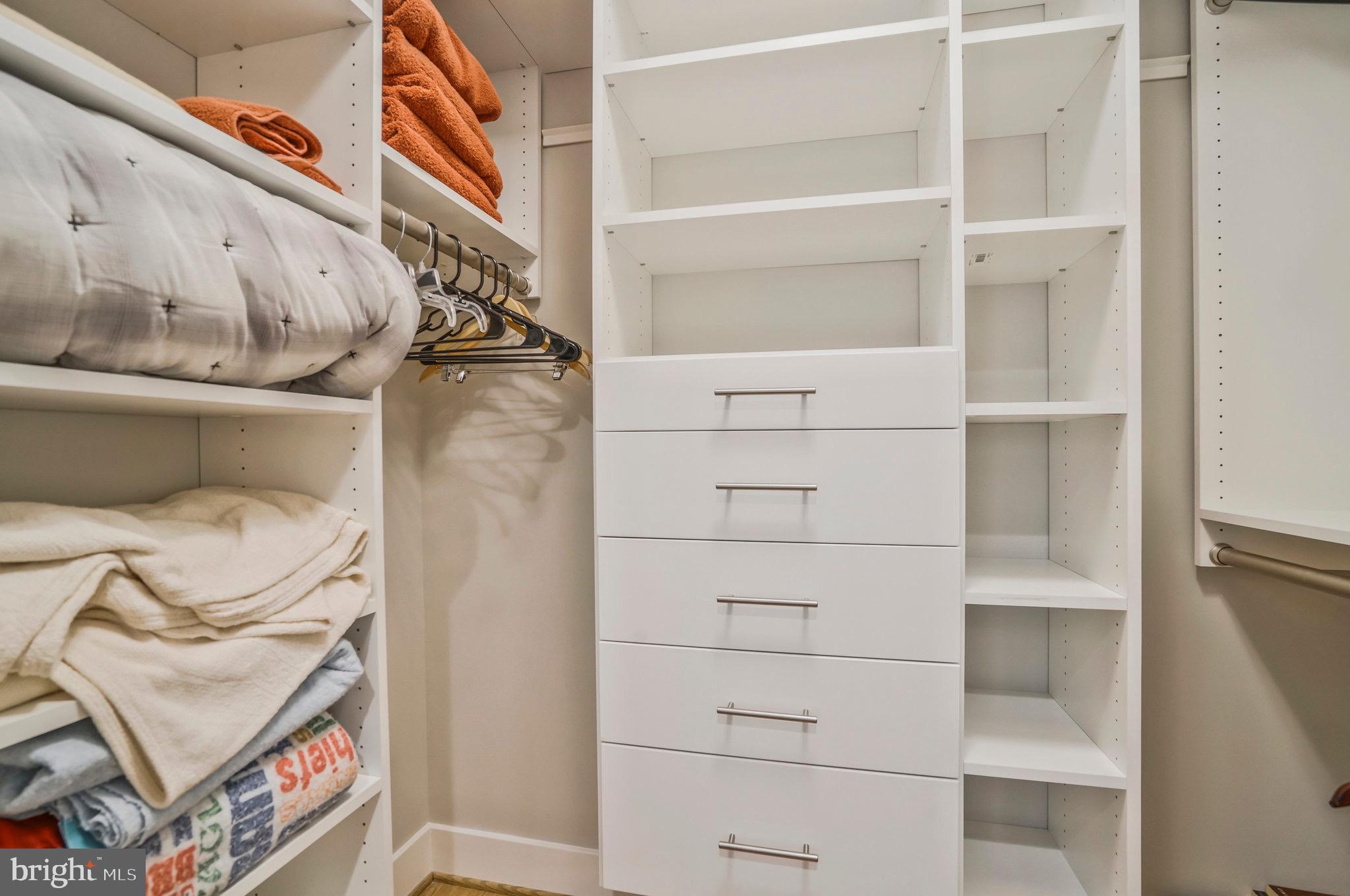 709 N KENMORE STREET