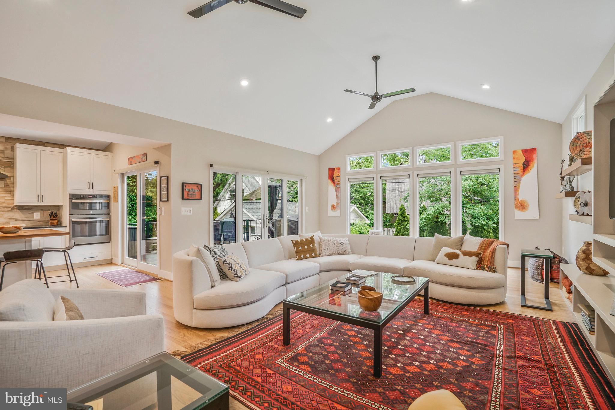 709 N KENMORE STREET