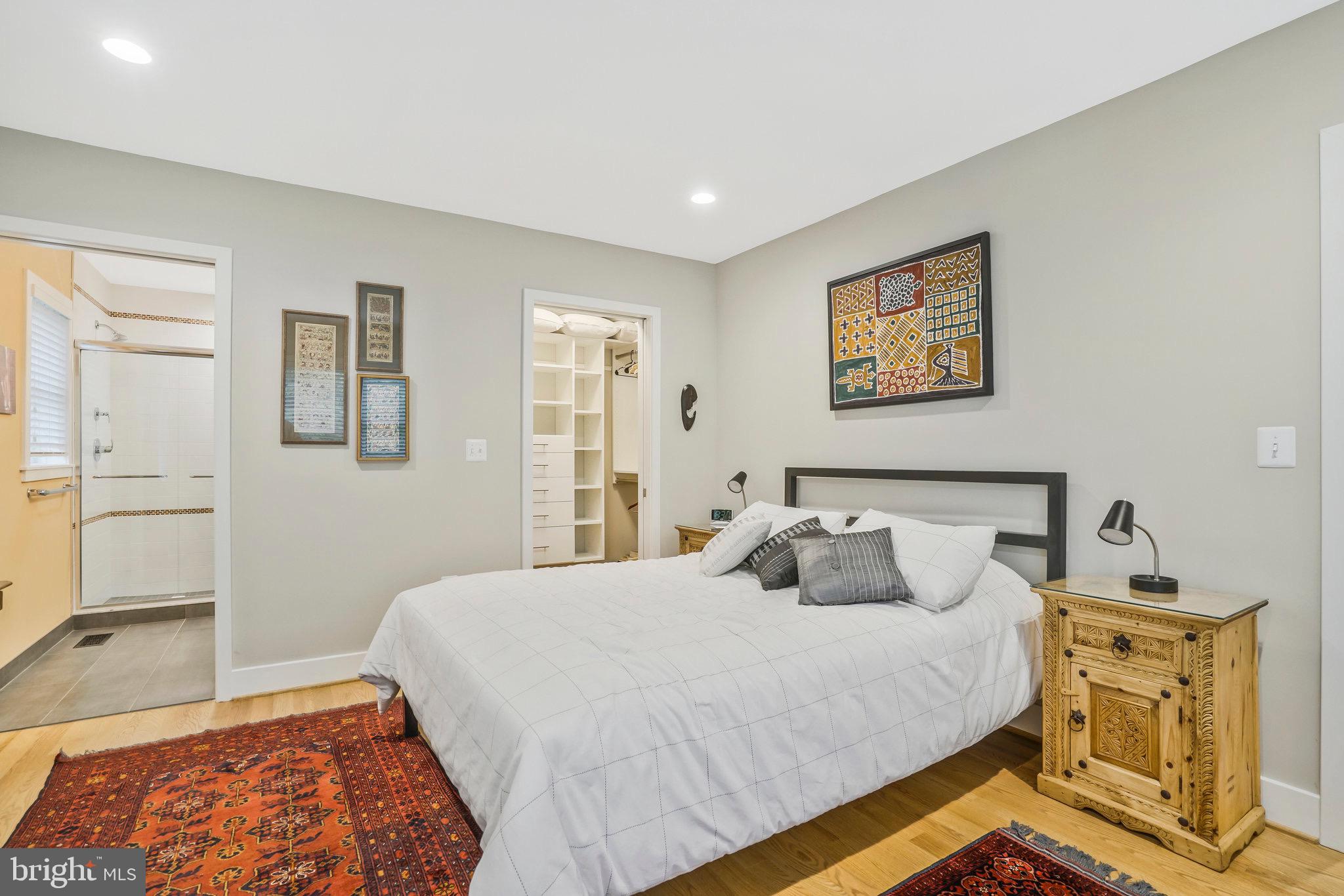 709 N KENMORE STREET