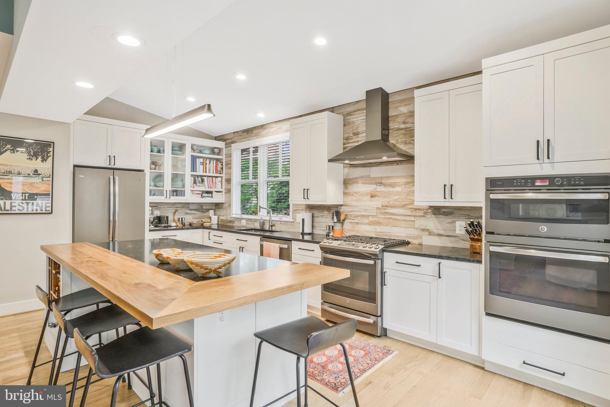 709 N KENMORE STREET