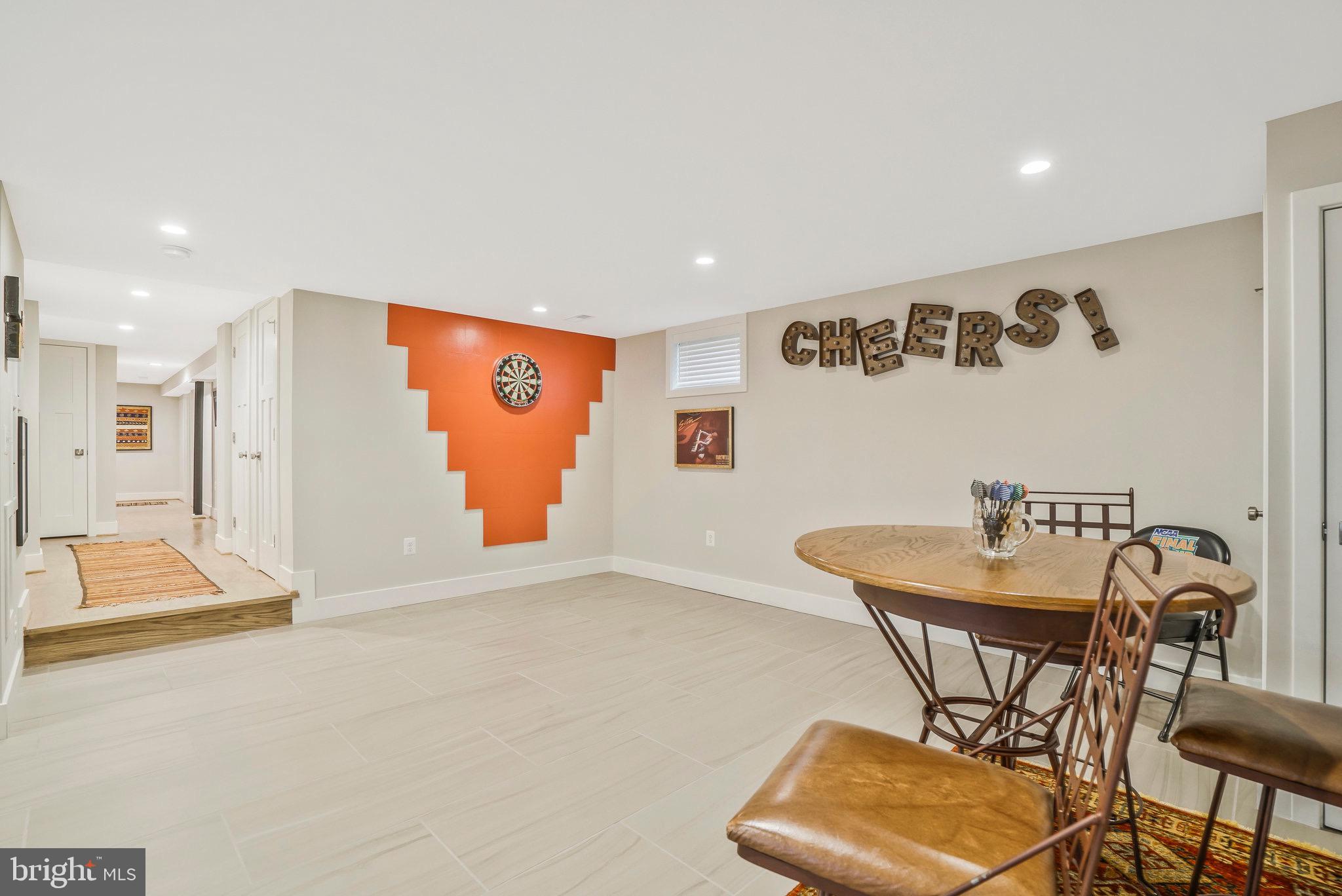 709 N KENMORE STREET