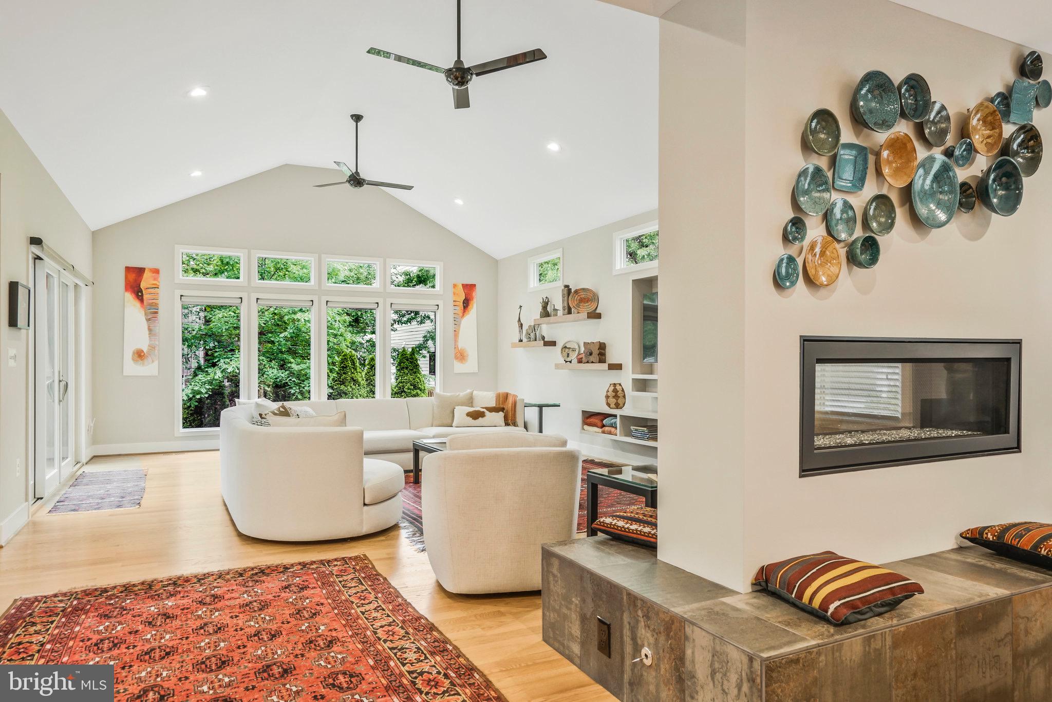 709 N KENMORE STREET