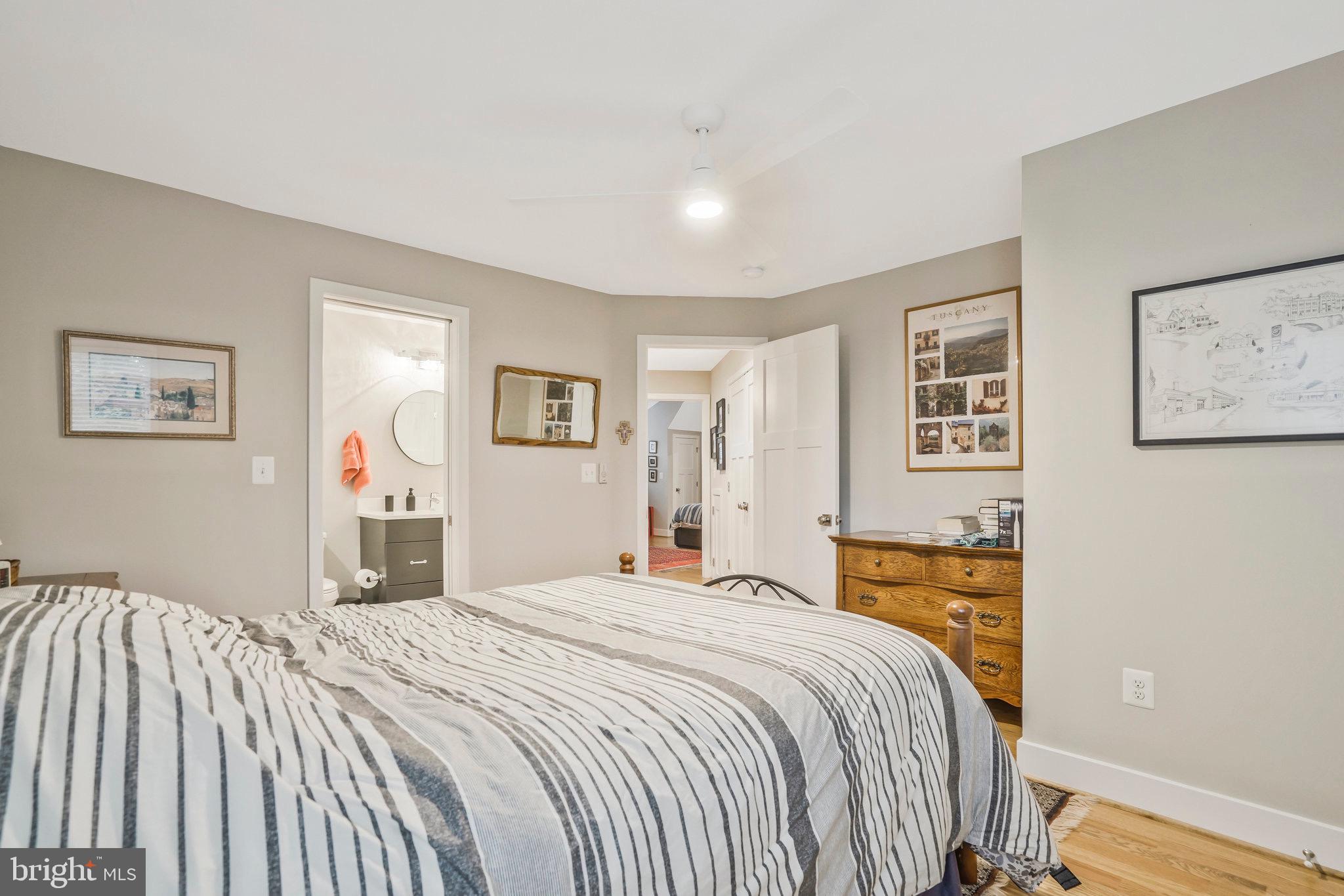 709 N KENMORE STREET