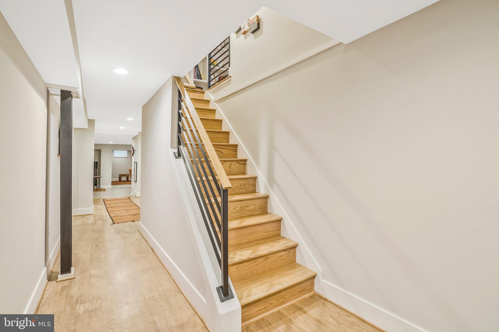 709 N KENMORE STREET