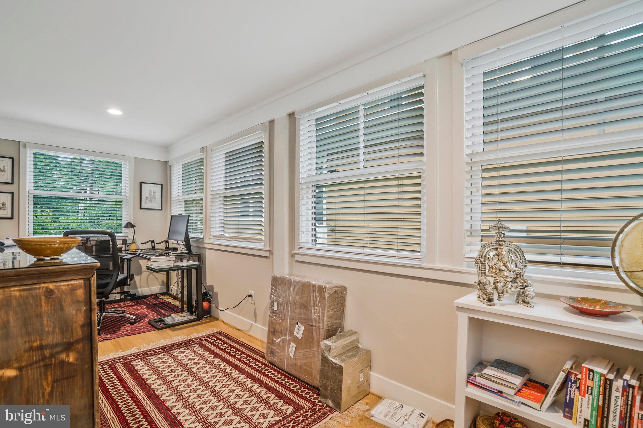 709 N KENMORE STREET