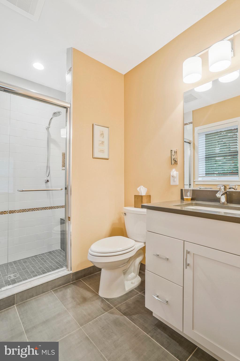 709 N KENMORE STREET