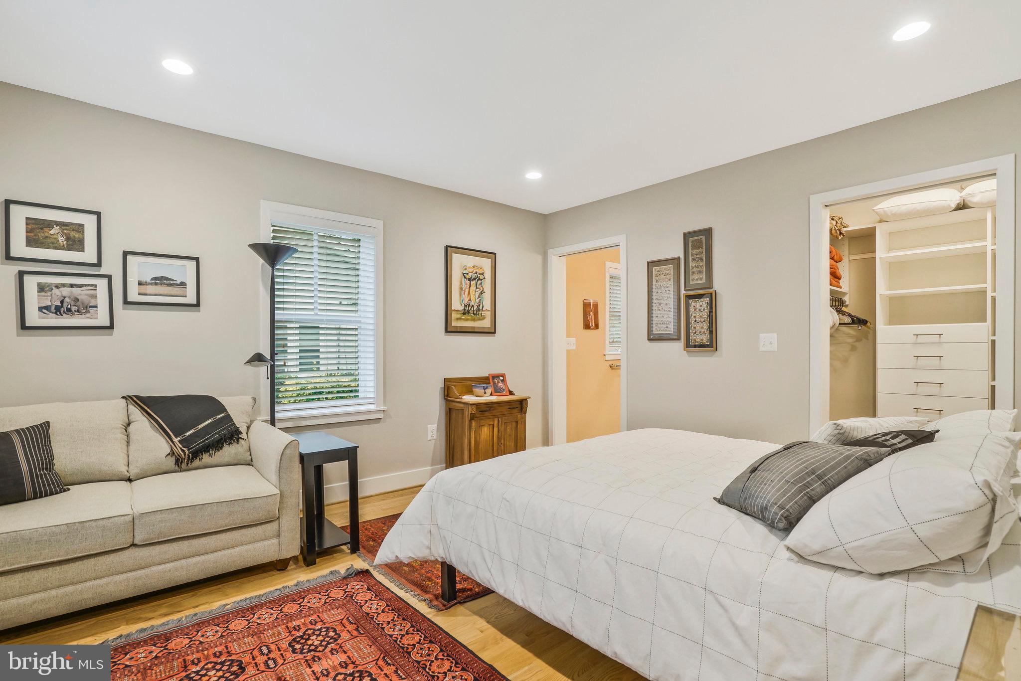 709 N KENMORE STREET