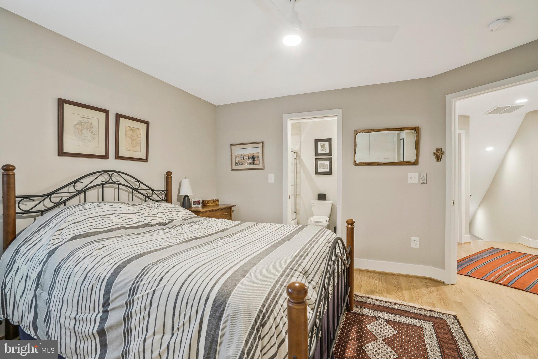 709 N KENMORE STREET