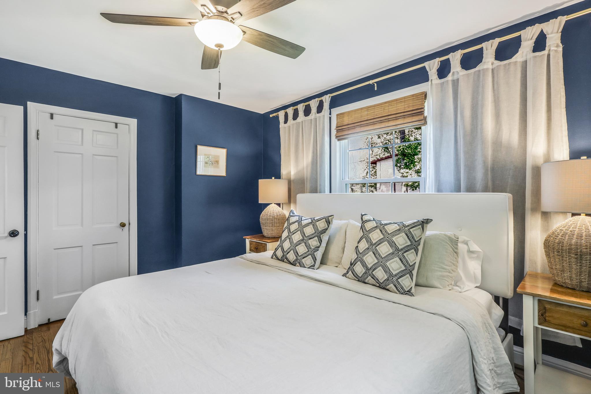 2020 N LINCOLN STREET