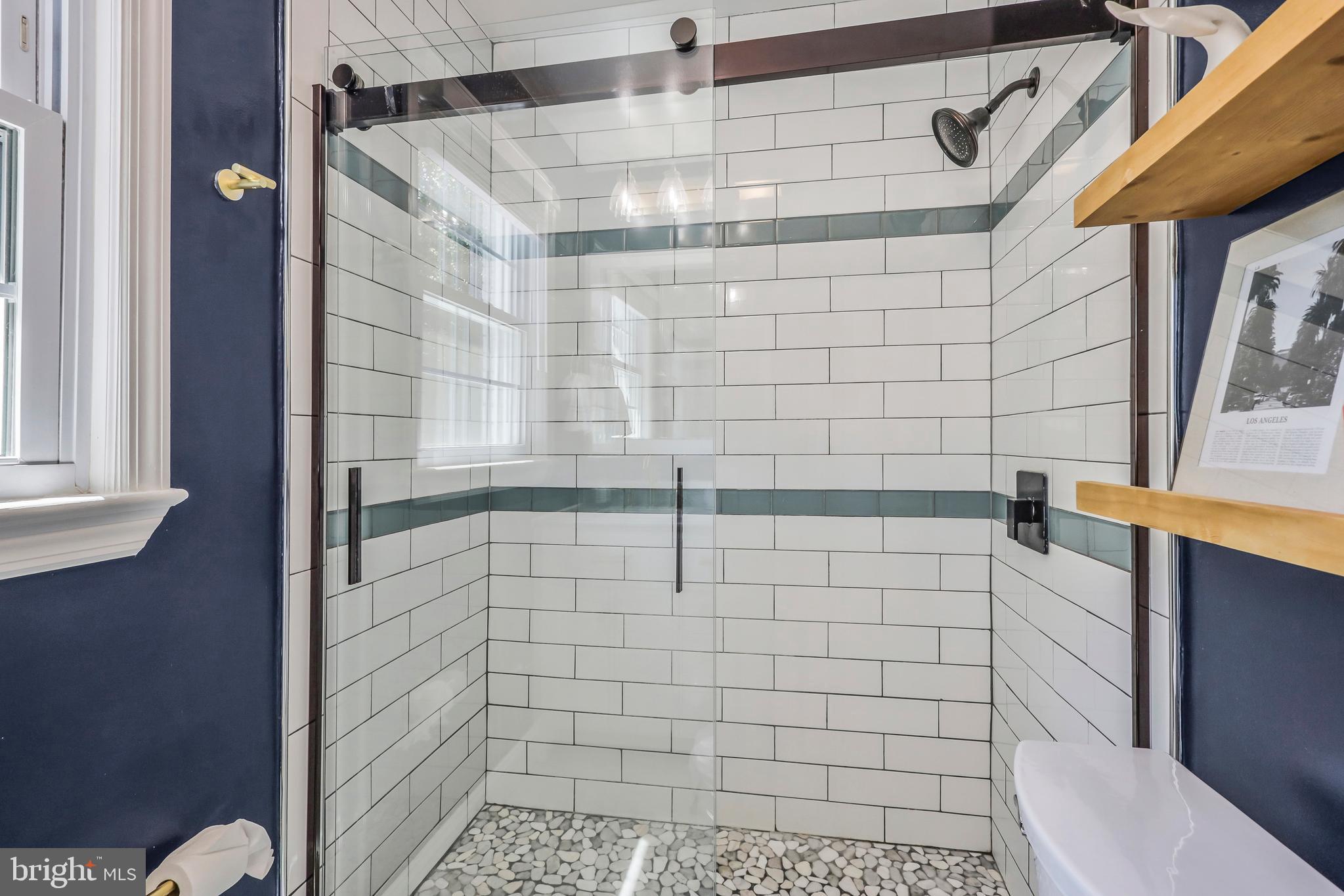 2020 N LINCOLN STREET