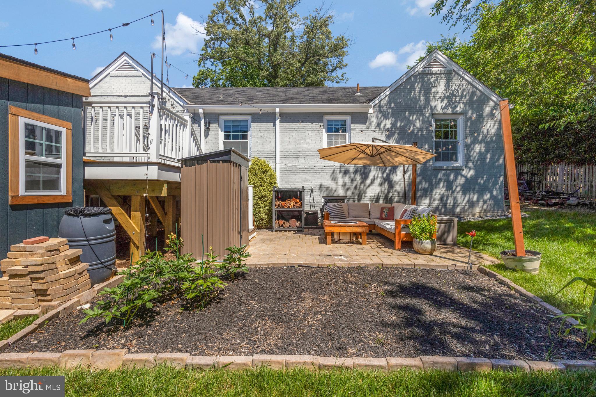 2020 N LINCOLN STREET