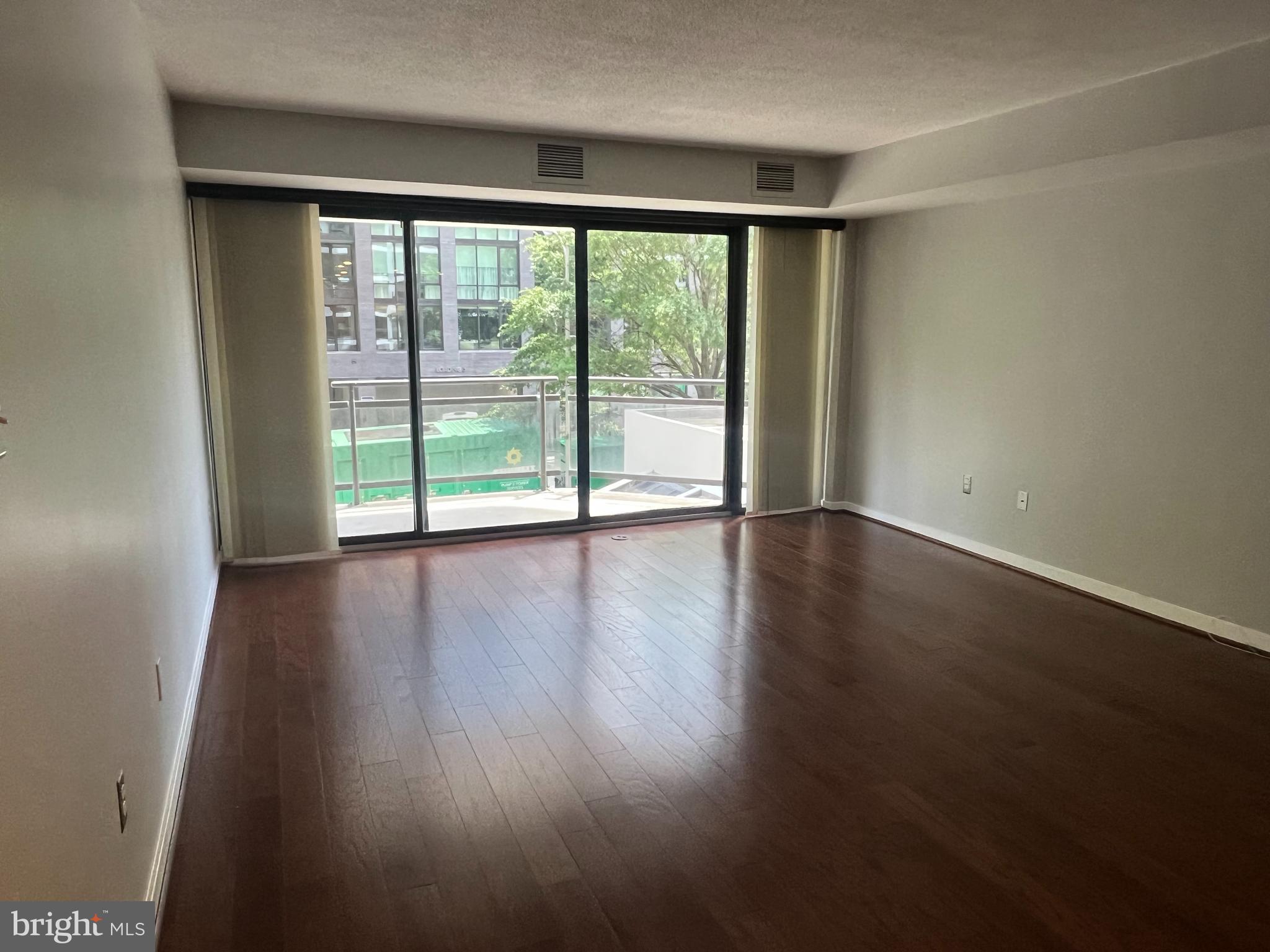 1530 KEY BOULEVARD 301
