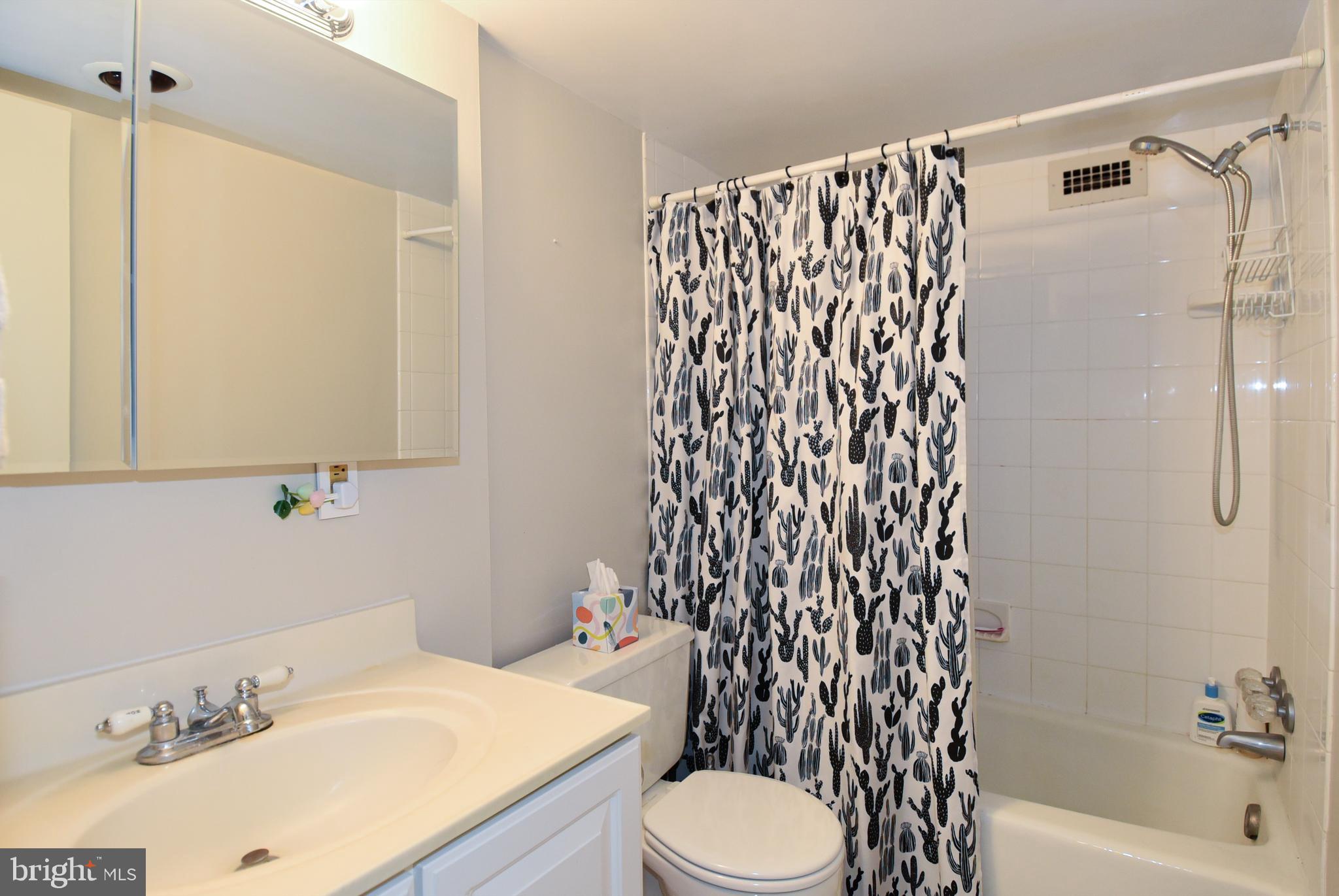 4600 S FOUR MILE RUN DRIVE S 838