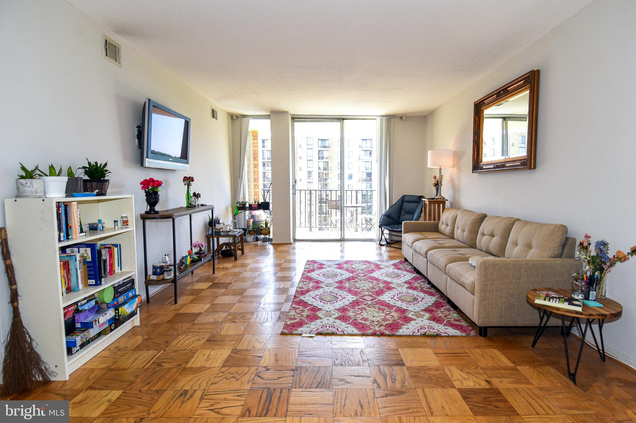 4600 S FOUR MILE RUN DRIVE S 838