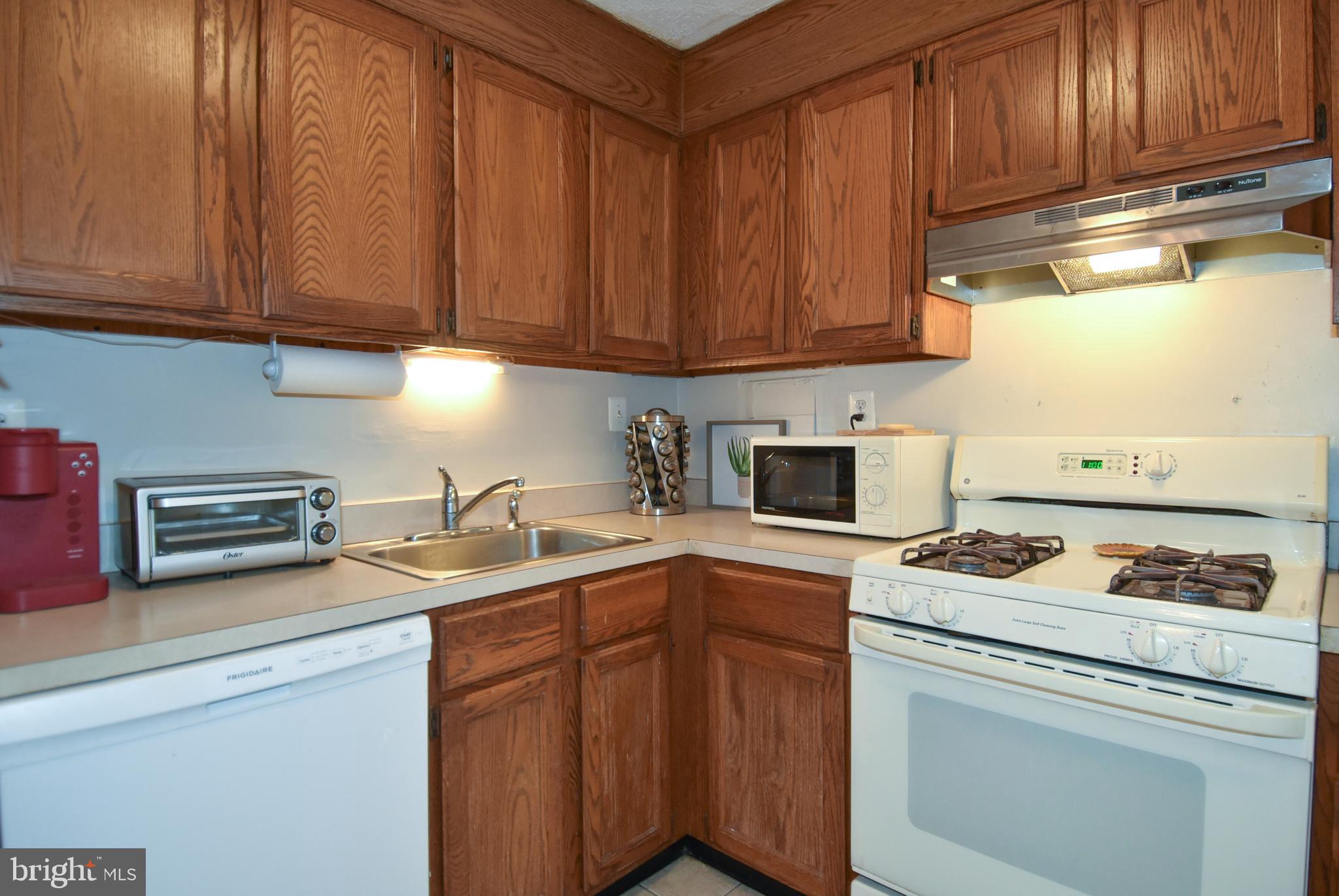 4600 S FOUR MILE RUN DRIVE S 838