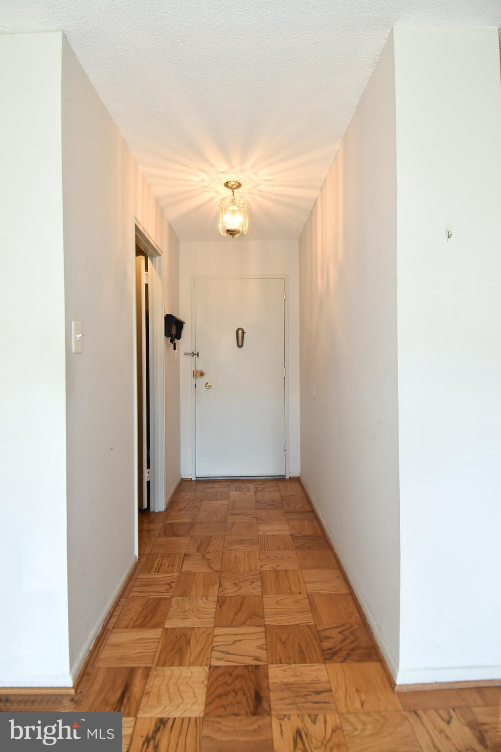 4600 S FOUR MILE RUN DRIVE S 838