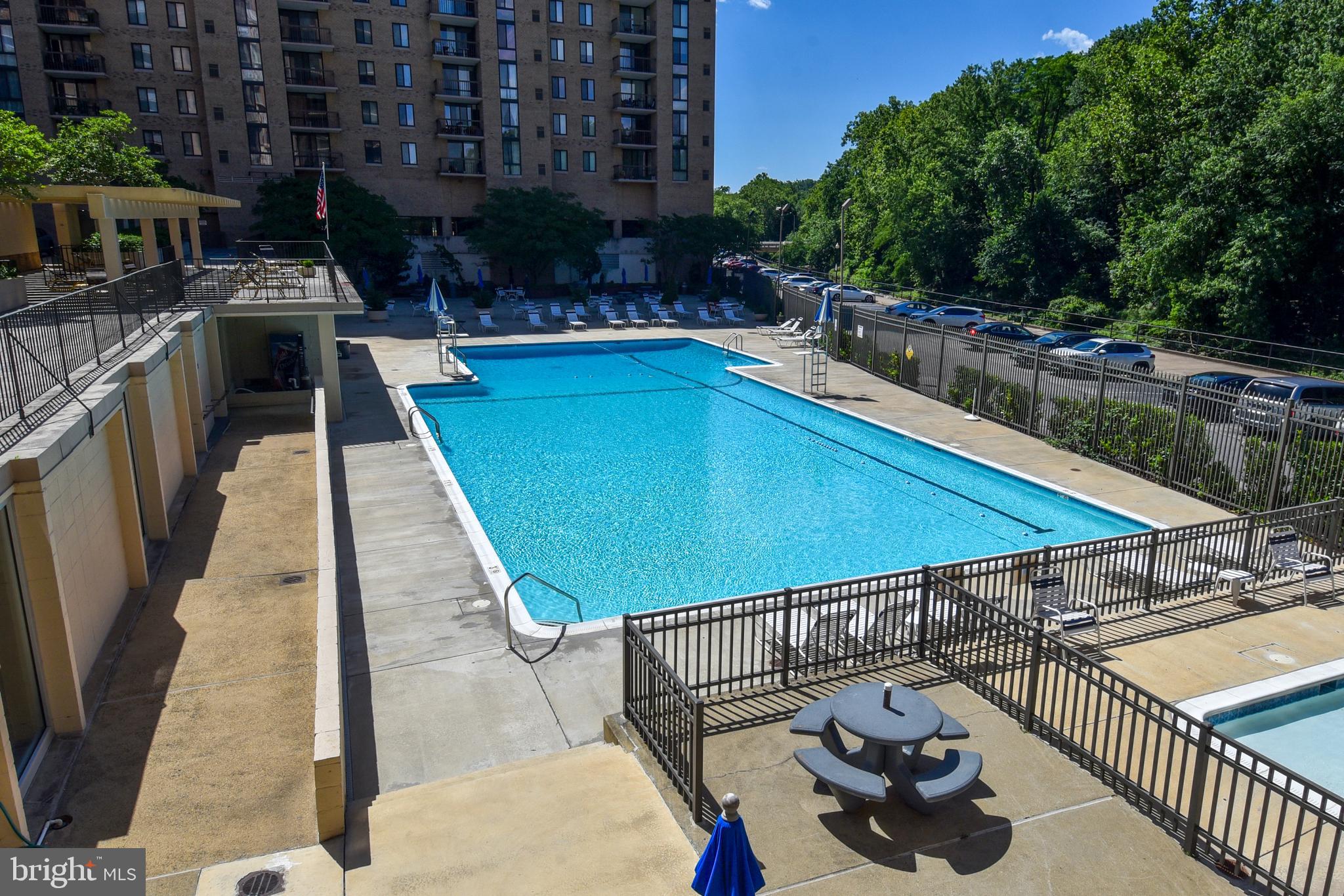 4600 S FOUR MILE RUN DRIVE S 838