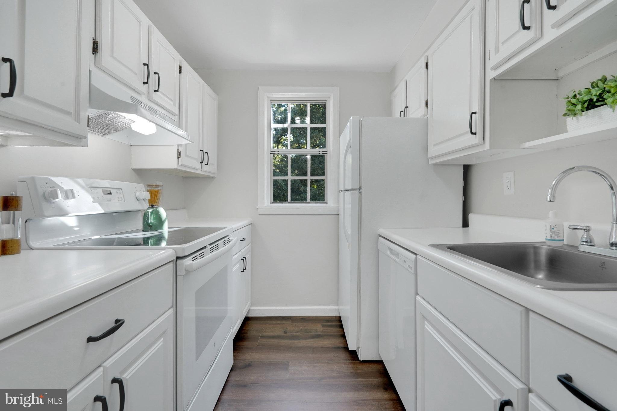 706 S ARLINGTON MILL DRIVE 201