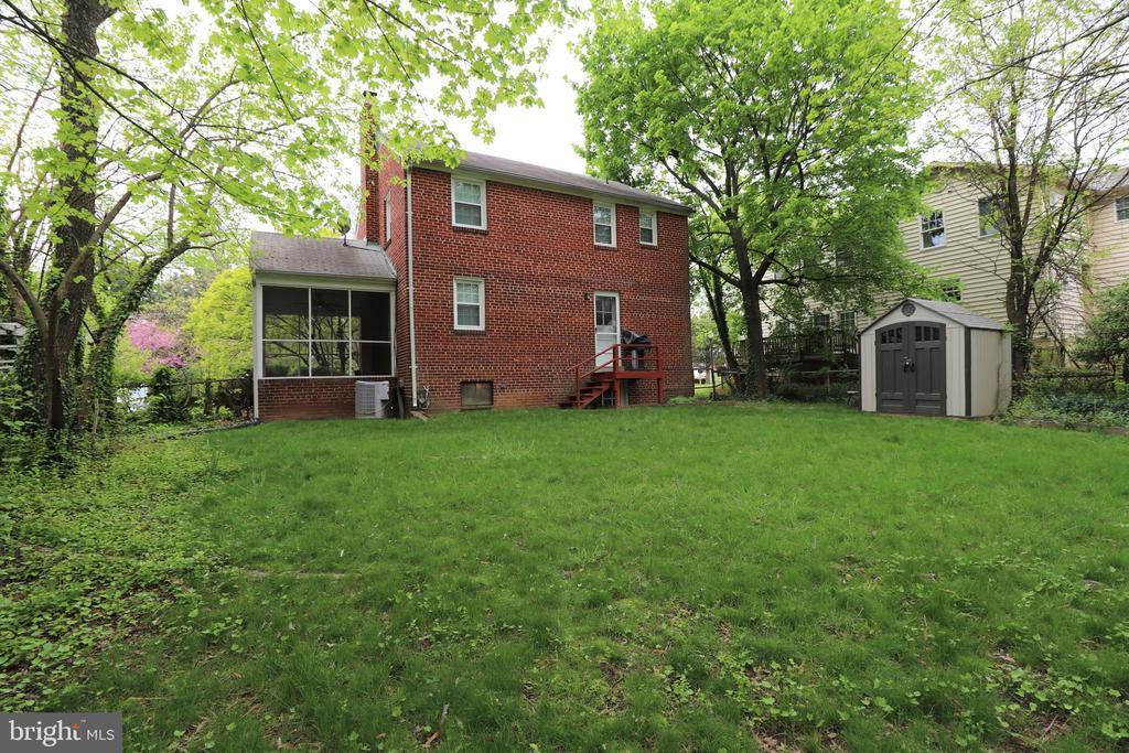 7 S IRVING STREET