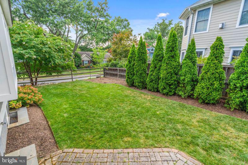 5029 27TH STREET N