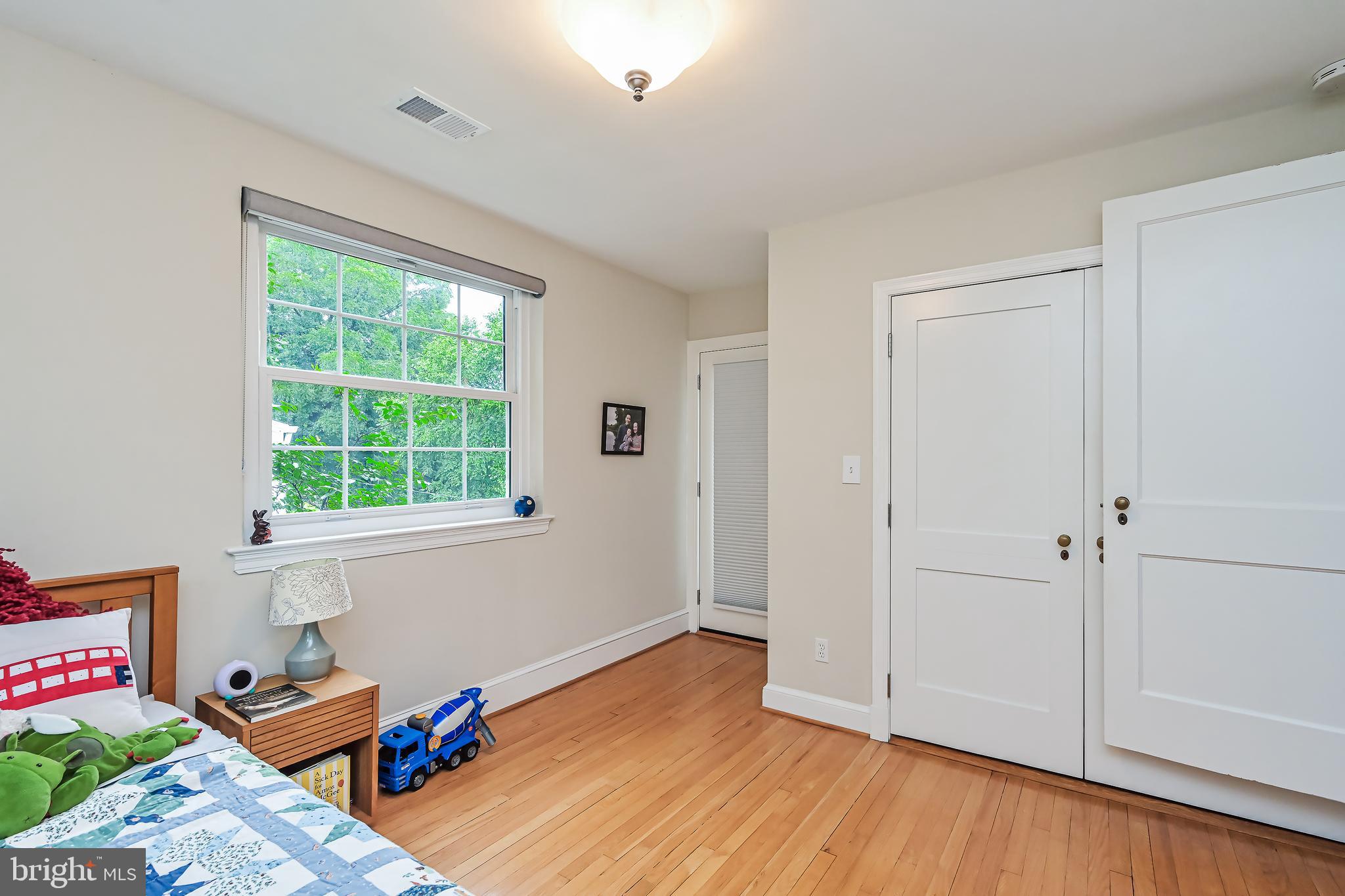 2315 N FLORIDA STREET
